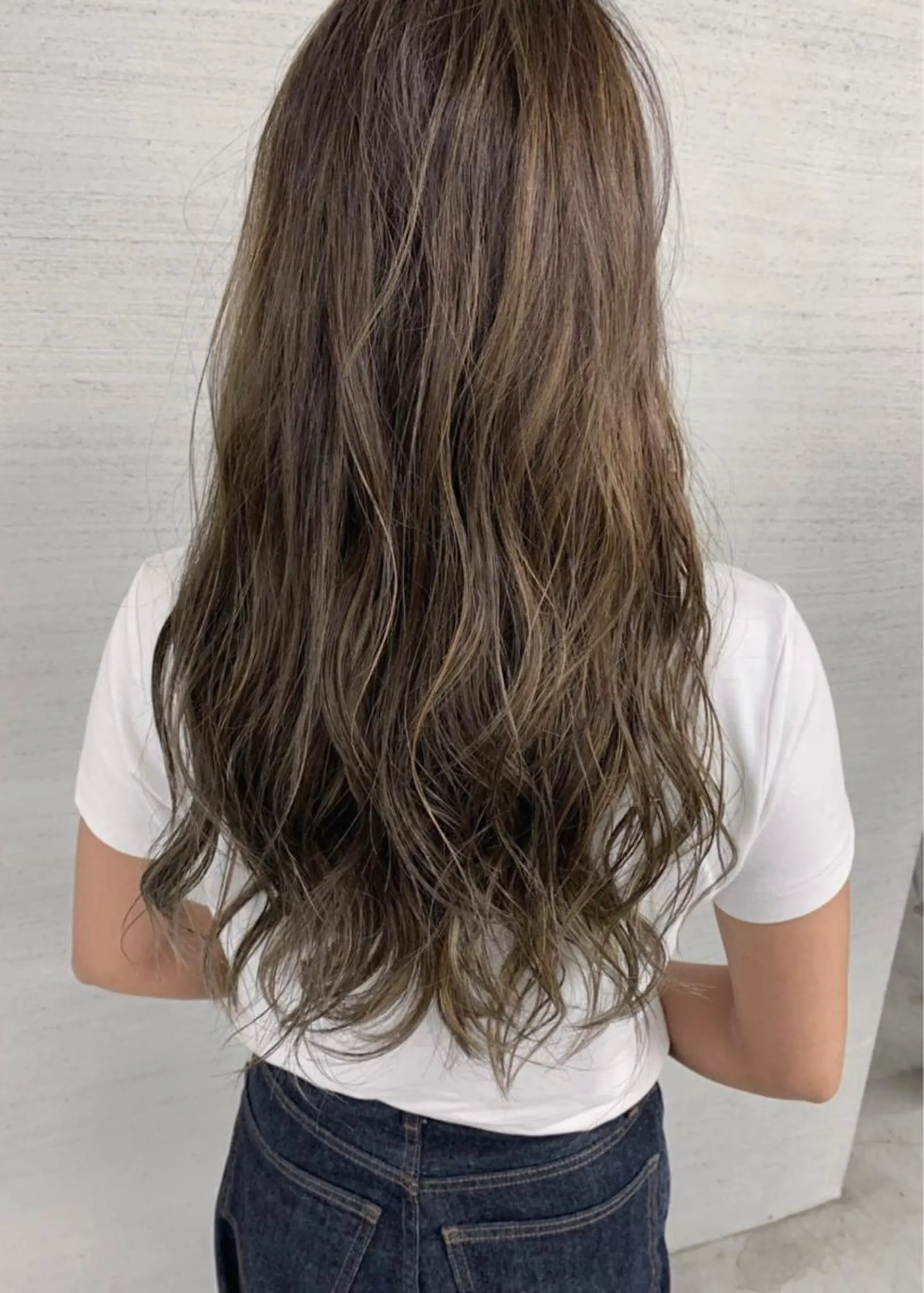 ロング カット ヘアカラー WEG 難波のヘアスタイル