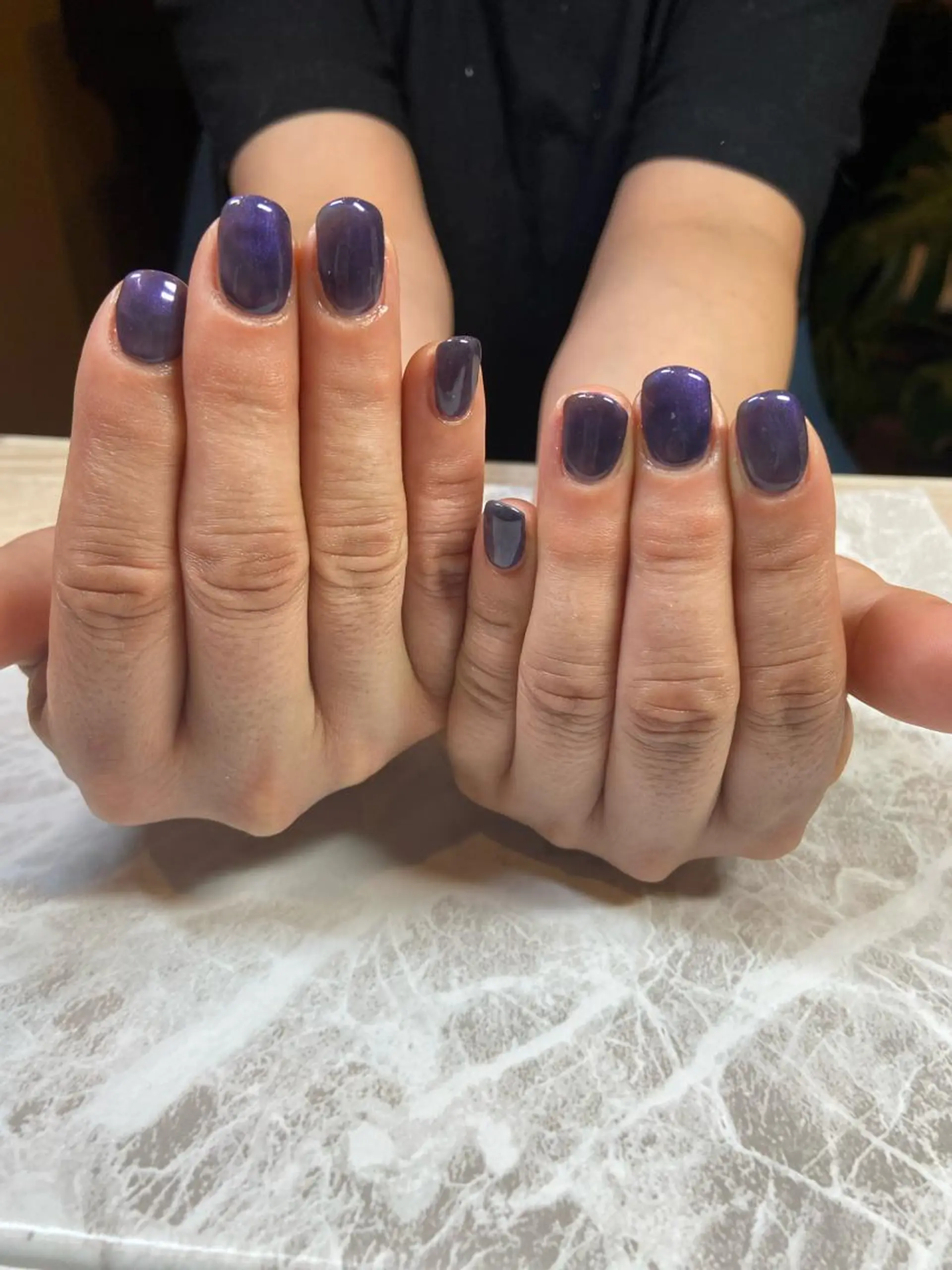 ミディアム ネイル ネイビー ワンカラーネイル ハンドネイル ネイルサロン ステラのネイルデザイン