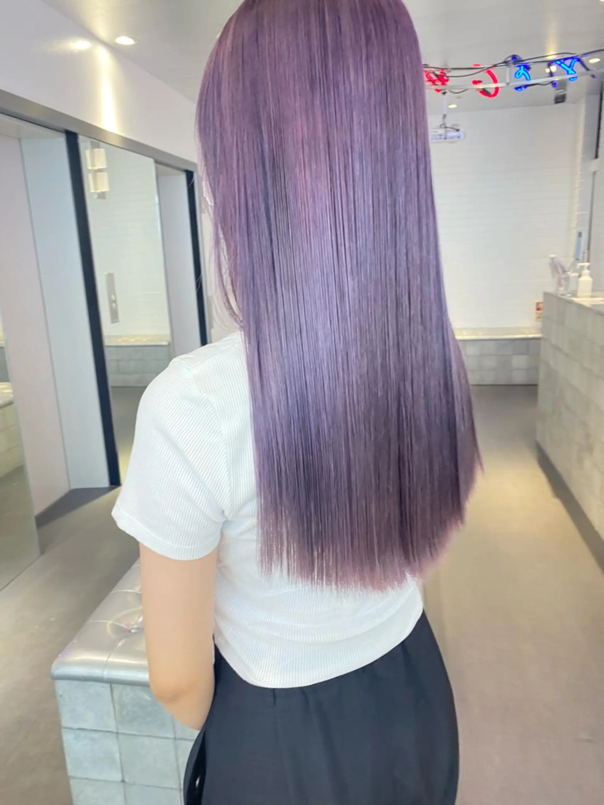 ロング カラー ヘアアレンジ ブルーカラー ブルーバイオレット ラベンダーカラー ピンクカラー ピンクラベンダー ヘアカラー トリートメント 🎨ハイトーン/ 切りっぱなし みつきのヘアスタイル