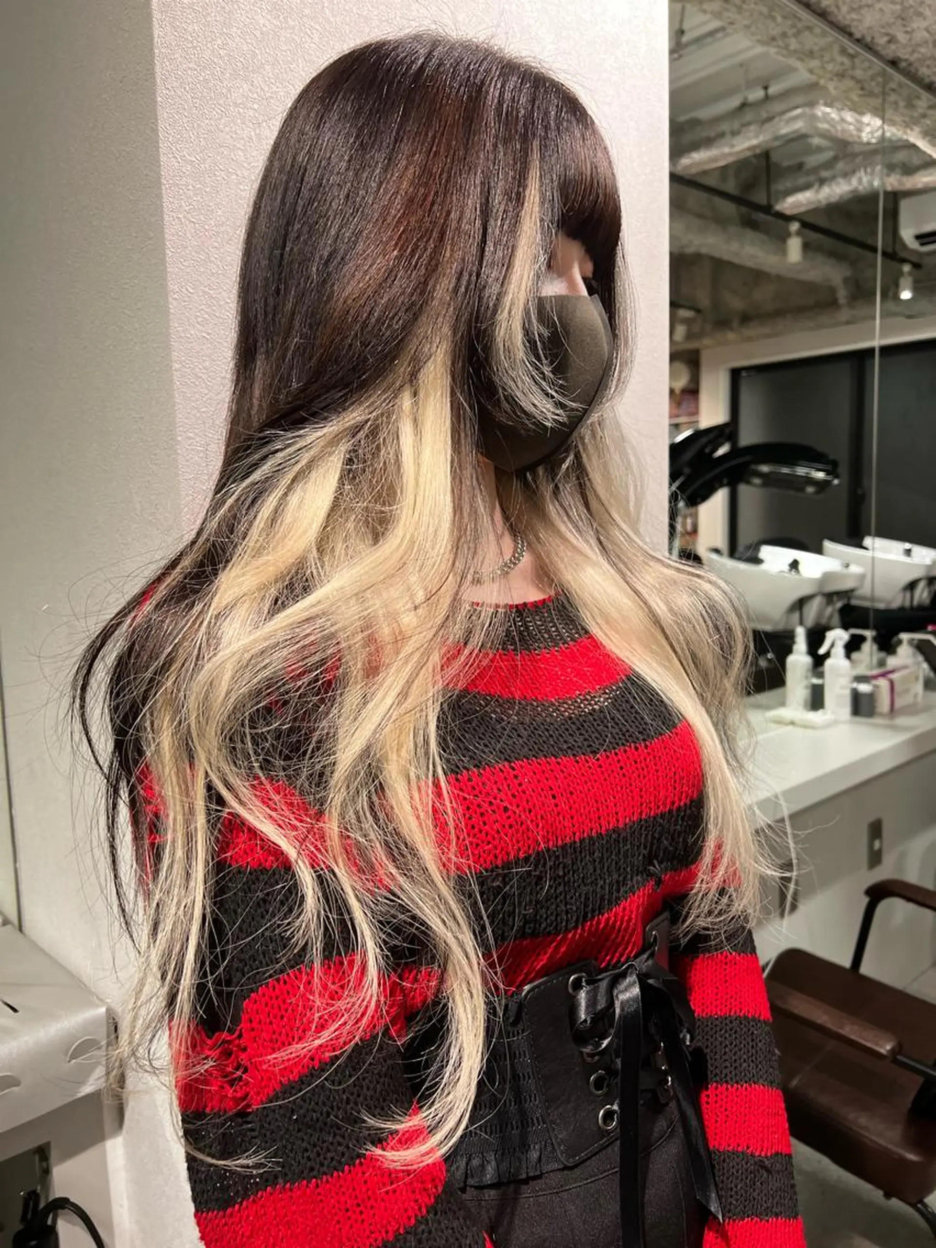 ロング カラー ヘアアレンジ プルエクステ エクステ 韓国🤍ワンホンヘア みかん🇨🇳のヘアスタイル