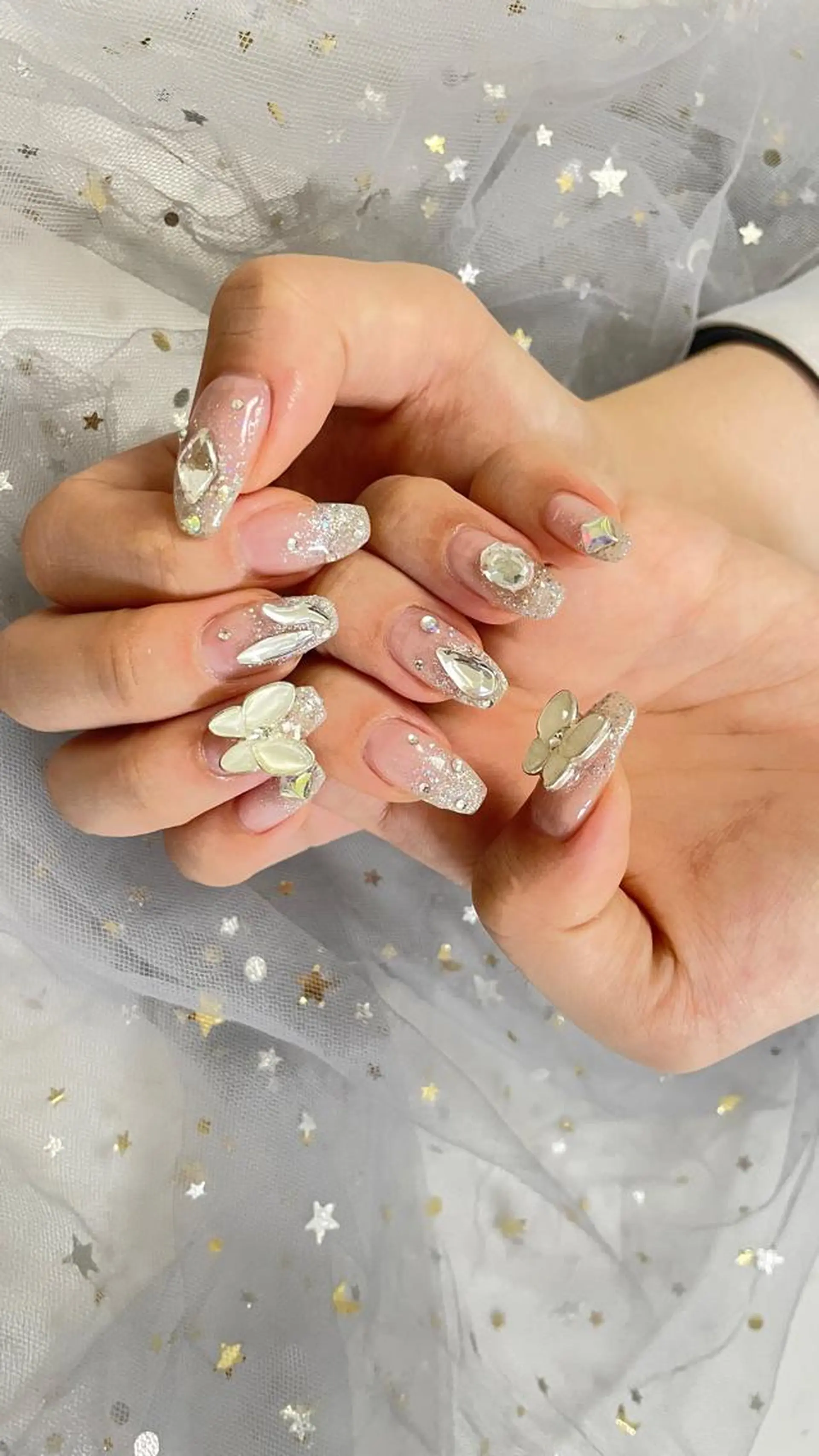 ネイル ネイルサロンエクラ 🫧Shizukaのネイルデザイン