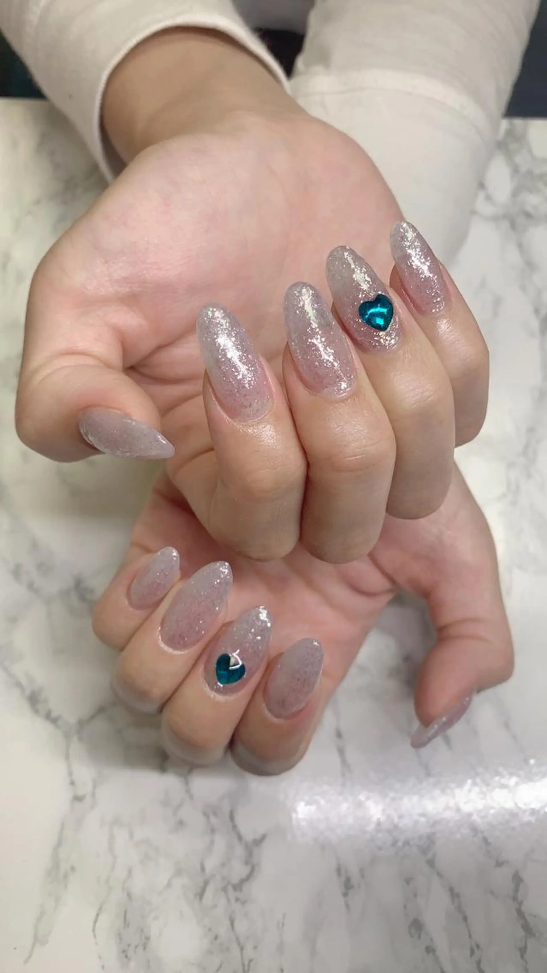 ネイル はな💎ネイル ワンホン、長さ出しのネイルデザイン