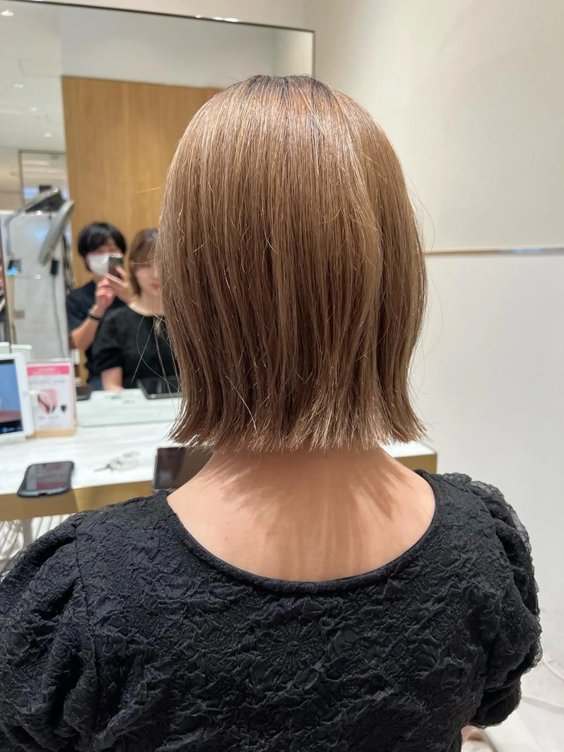 ショート カラー ベージュカラー 透明感カラー グレージュ ボブ カット ヘアカラー トリートメント レイヤー専門家 ダブルカラー修のヘアスタイル