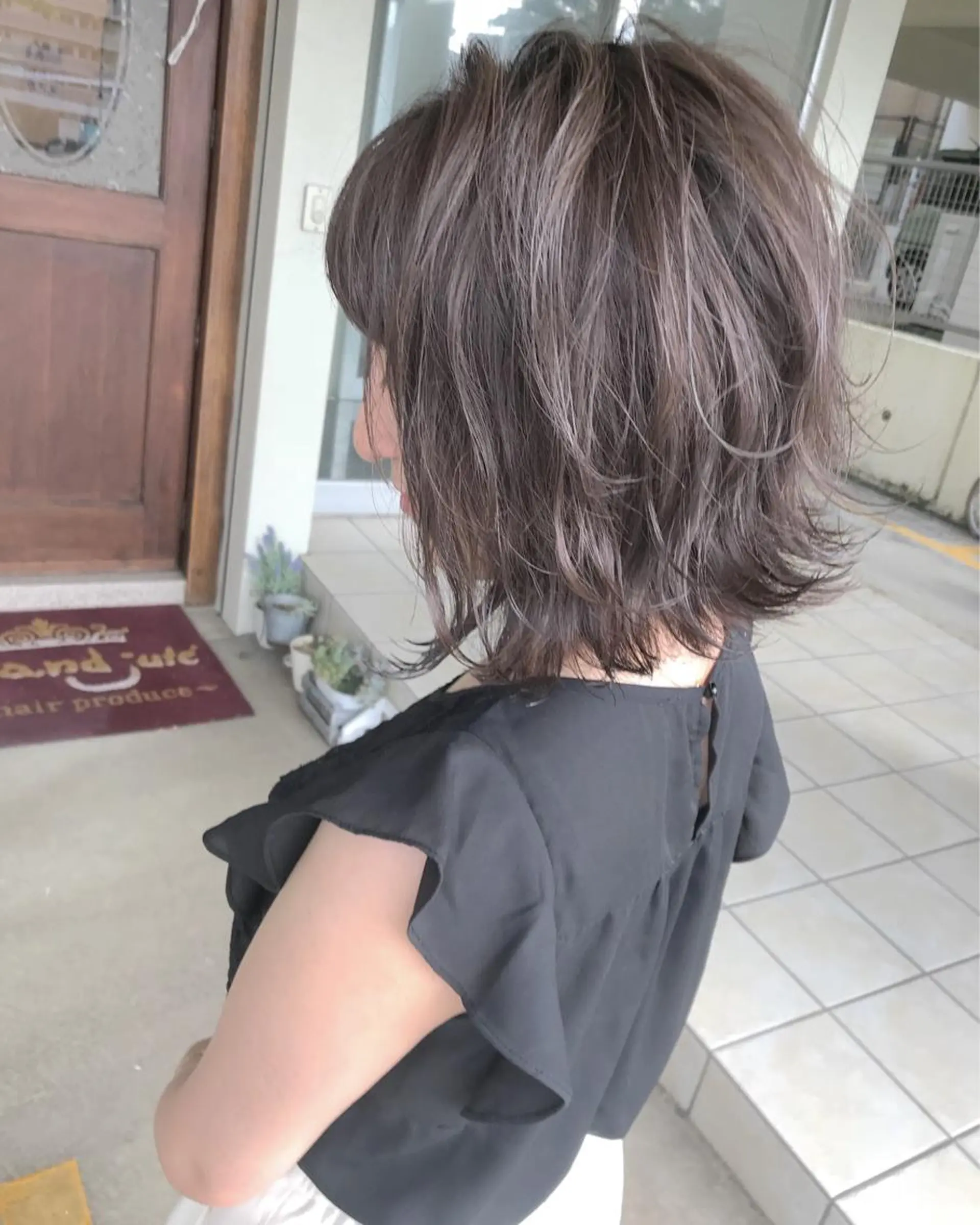 ミディアム カラー グレージュ カット ヘアカラー grand juteのヘアスタイル