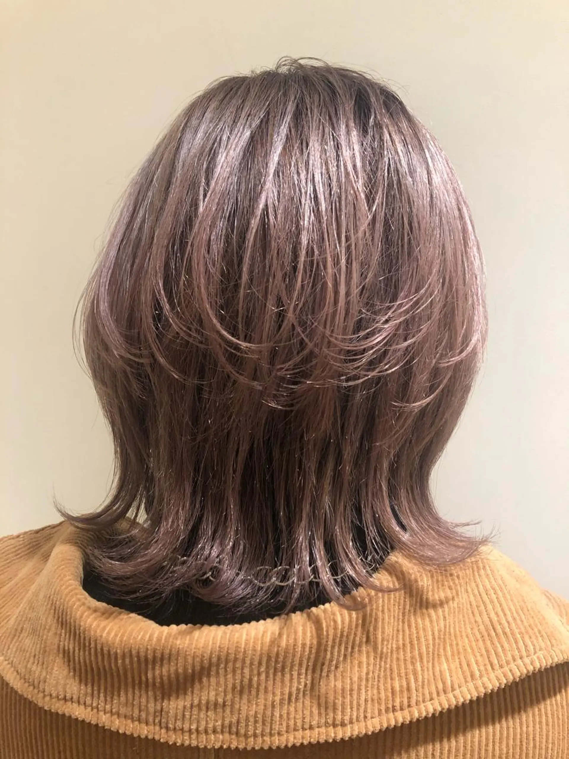 カラー ヘアカラー トリートメント 三輪 珠美のヘアスタイル