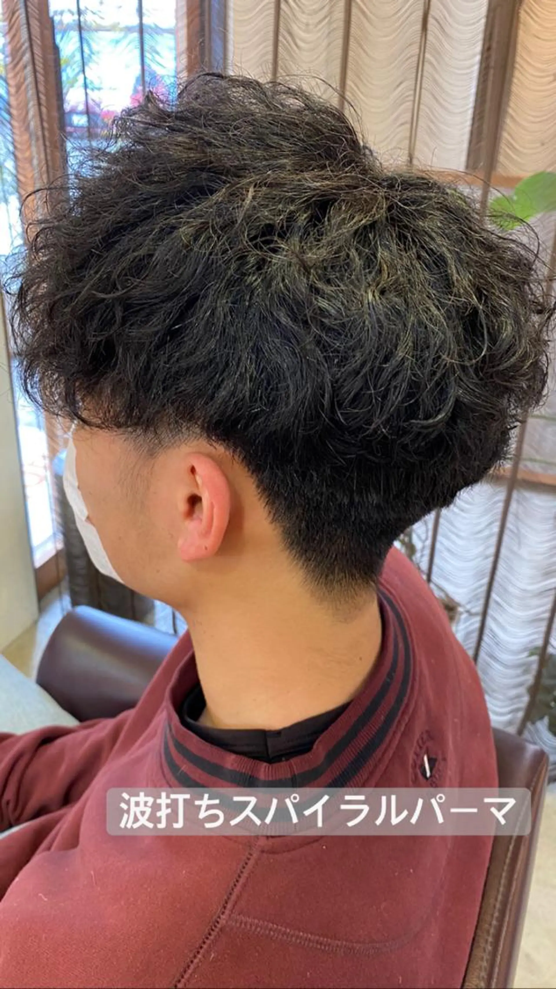 ショート パーマ ヘアアレンジ メンズ アイブロウ メンズパーマ スパイラルパーマ SALOWIN京都河原町Suite店所属・外国人風レイヤー/ ハイトーンSHUのヘアスタイル