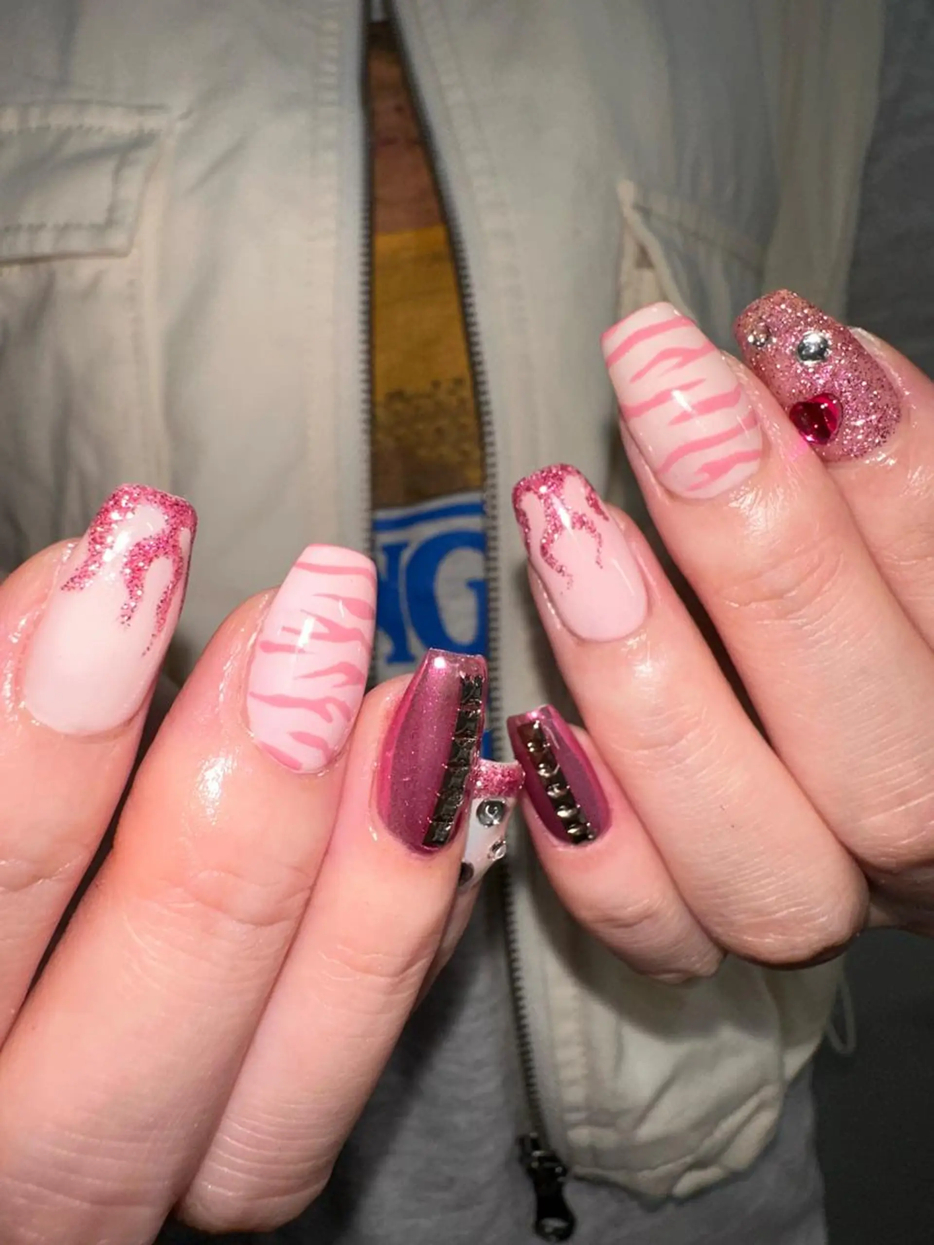 ネイル ハンドネイル フットネイル 個性派ネイル 🌼 ハルカ ♡のマツエク・マツパデザイン