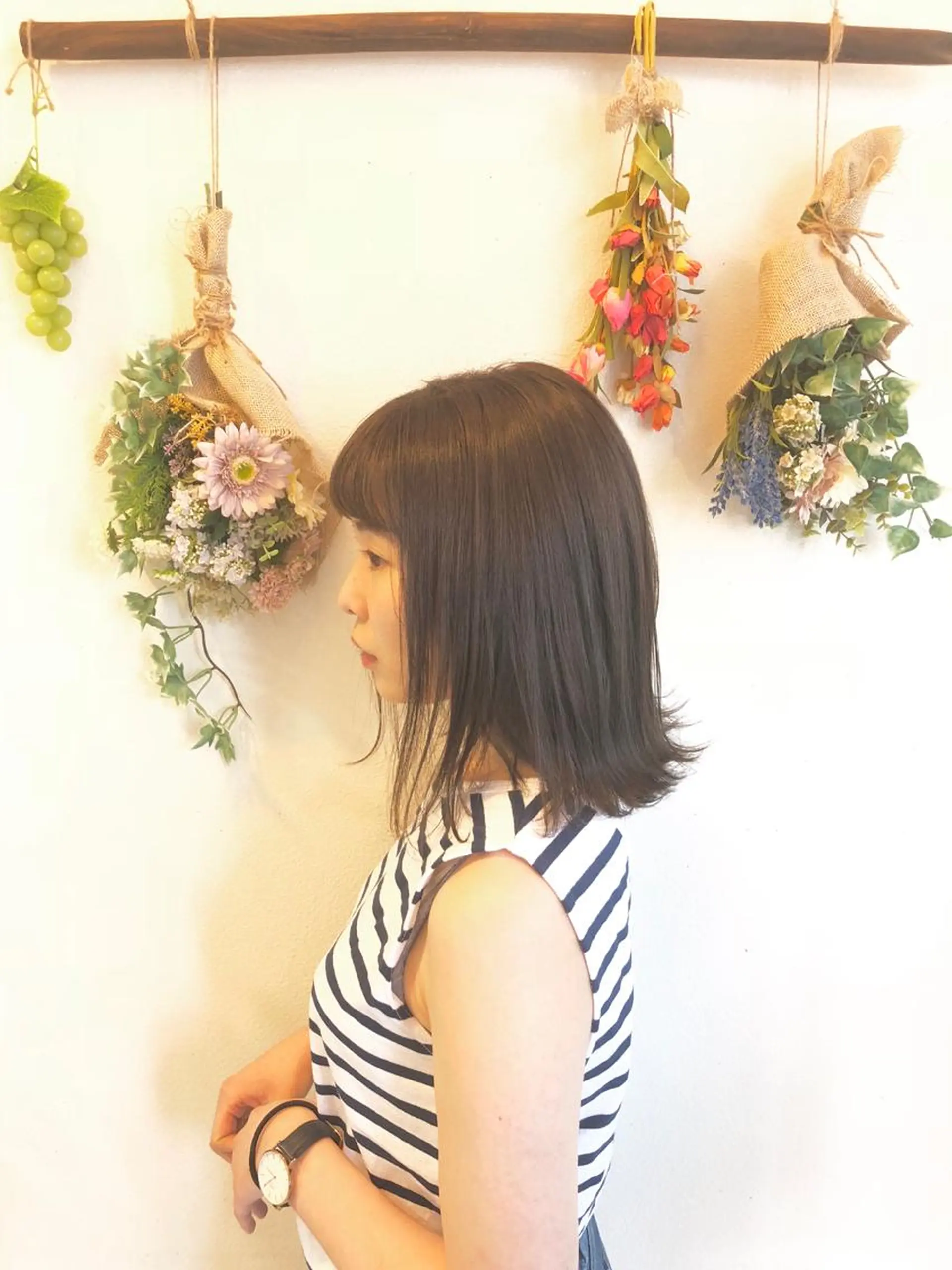 ミディアム 西 めぐみのヘアスタイル