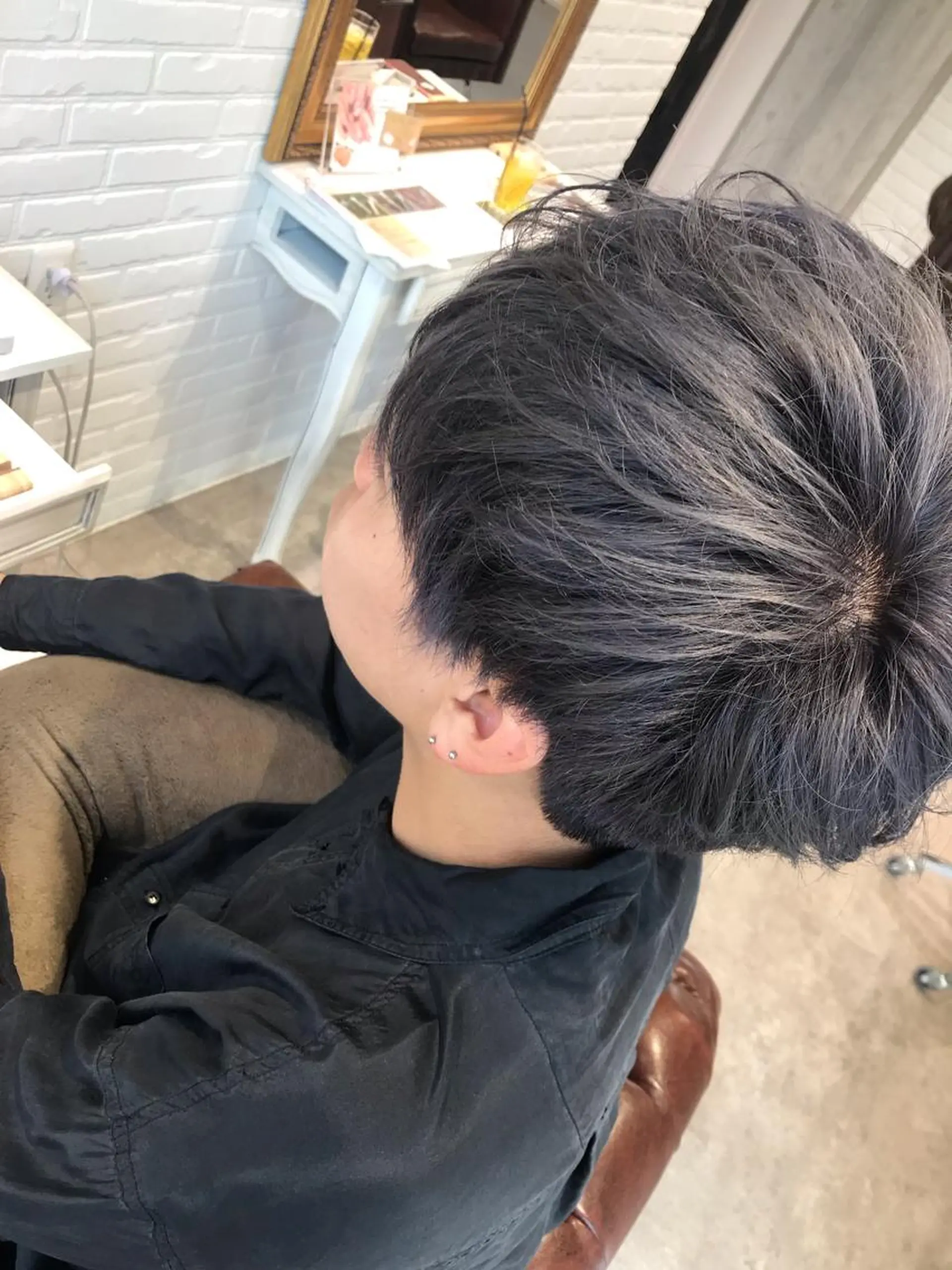 ショート カラー メンズ メンズブリーチ ブリーチ ショートヘア Renatus店長 金子裕美のヘアスタイル