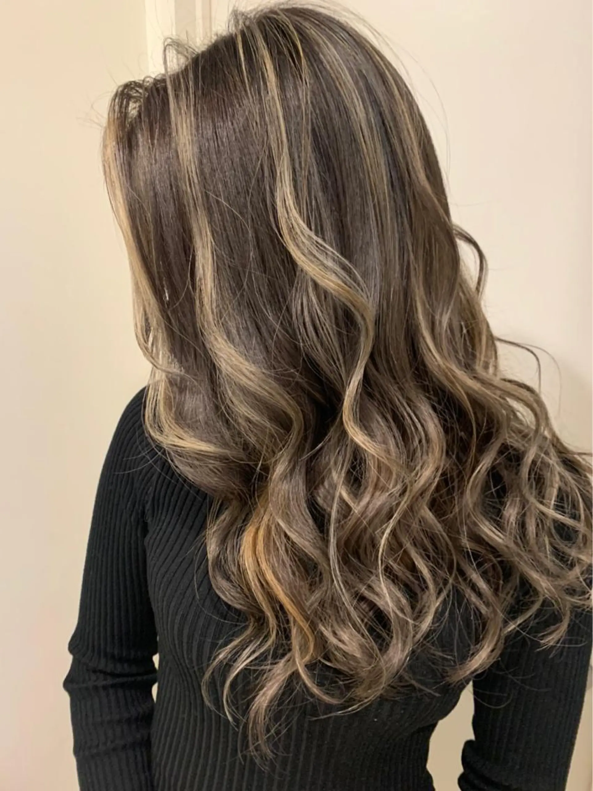 ロング カラー ヘアアレンジ ハイライトカラー ハイライト エクステ 🎨カラー満足度 500%💫ヅル💫のヘアスタイル