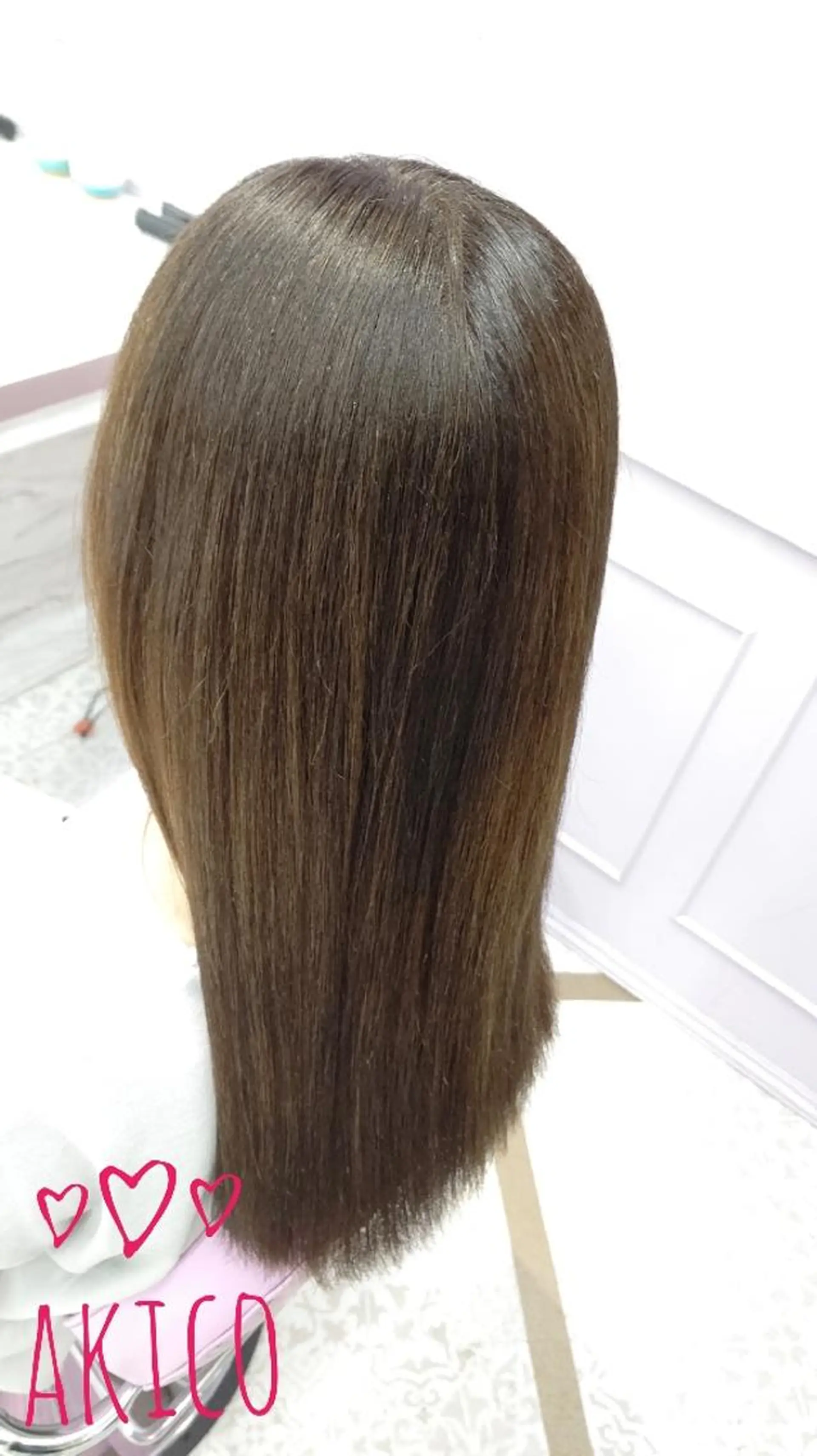 セミロング カラー LUXBE GALLERY なんば駅前店所属・ラックスビーギャラリ ー AKICOのヘアスタイル
