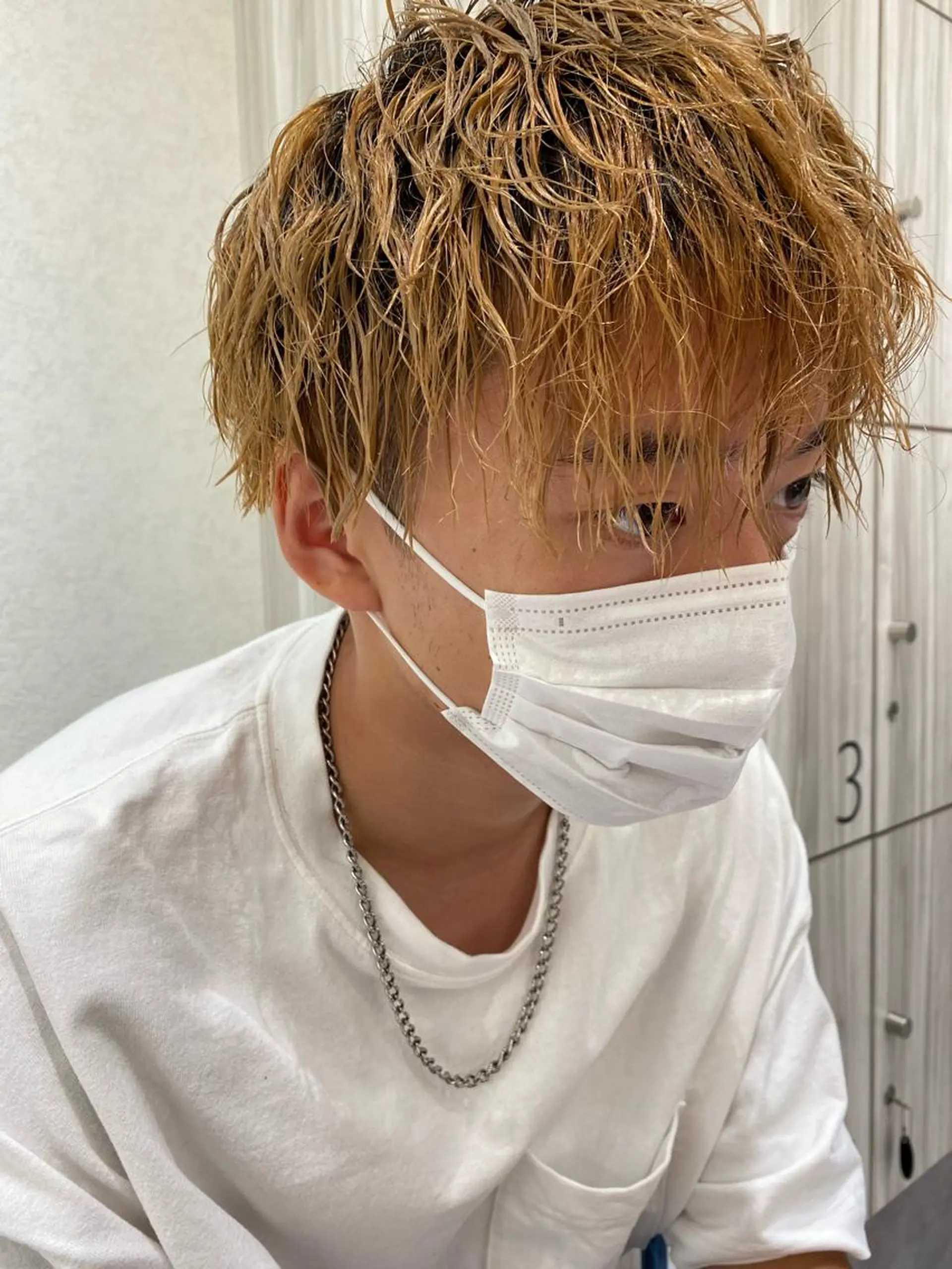 ショート パーマ メンズ ムトウセイマ/艶髪 /艶ケアWブリーチのヘアスタイル