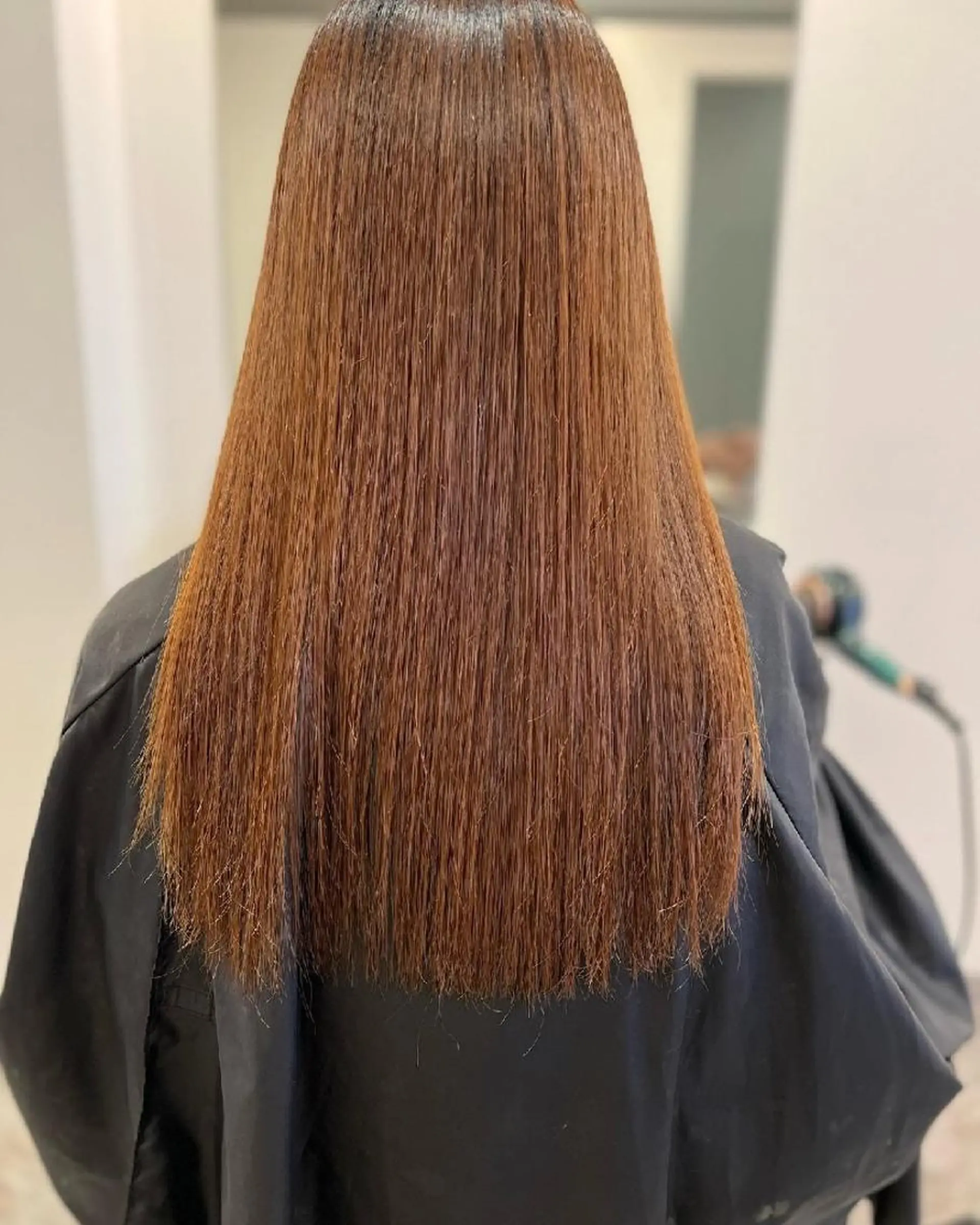 セミロング 髪質改善 ＲＩＣＨＡＩＲ リシェイルのヘアスタイル