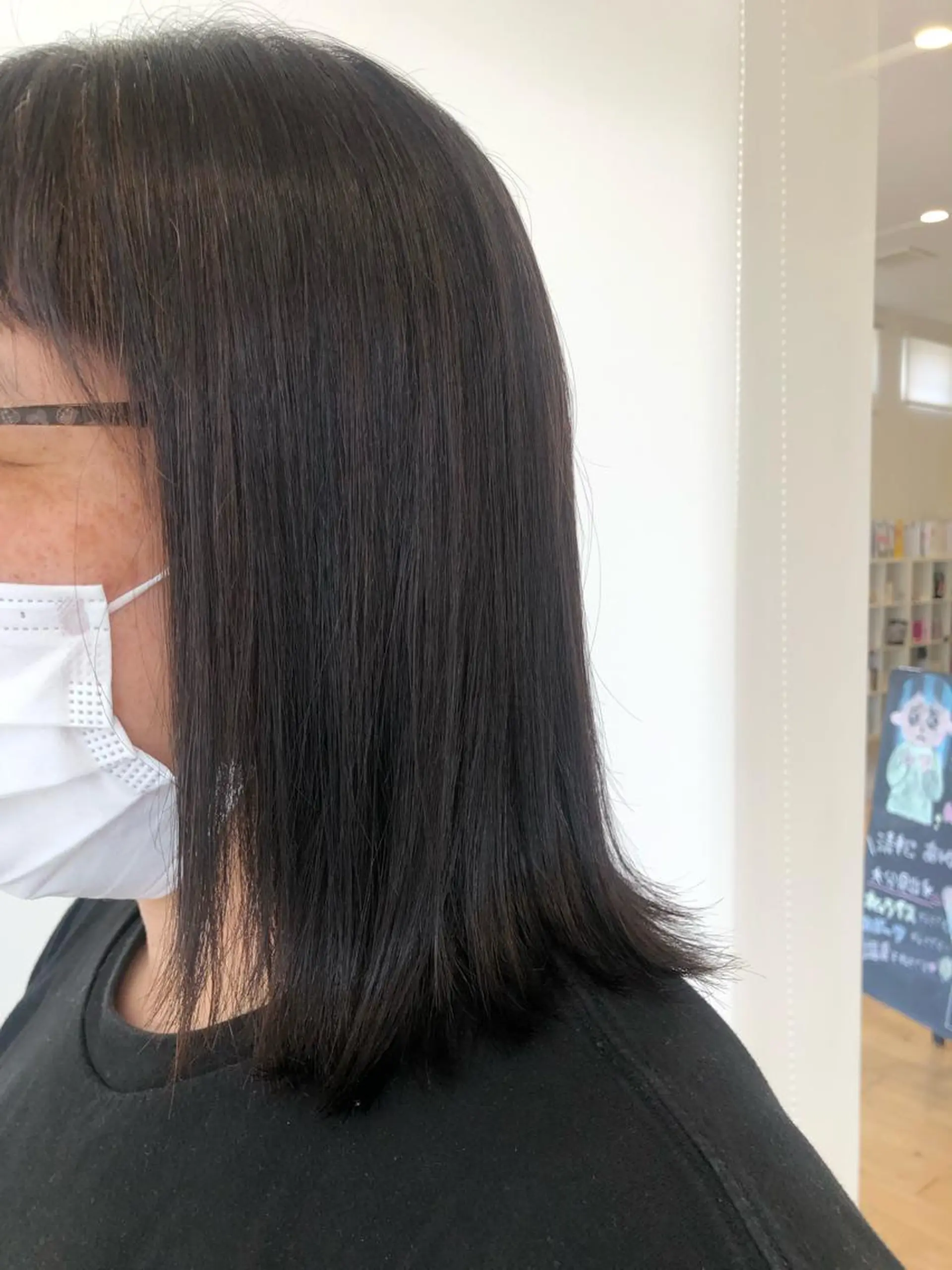 ミディアム 松原 愛莉のヘアスタイル