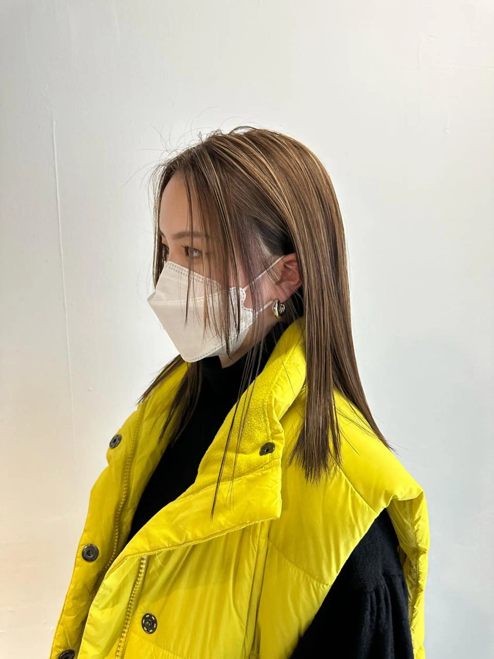 セミロング カラー アディクシーカラー ブリーチ ケアブリーチ デザインカラー ハイトーンカラー カット ヘアカラー トリートメント ワンホンヘア ケラチン/Kaitoのヘアスタイル