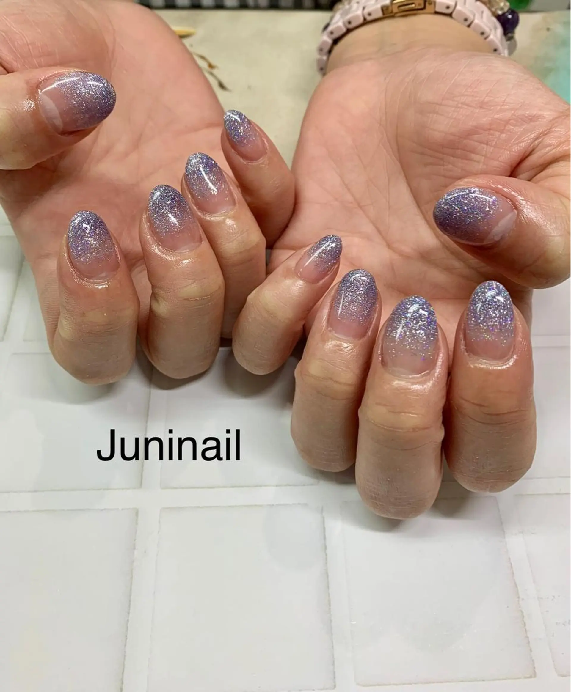 ネイル オーロラネイル クリアネイル フラッシュネイル フレンチネイル 氷ネイル・うるうるネイル ハンドネイル JuniNail 주니네일🇰🇷suのネイルデザイン