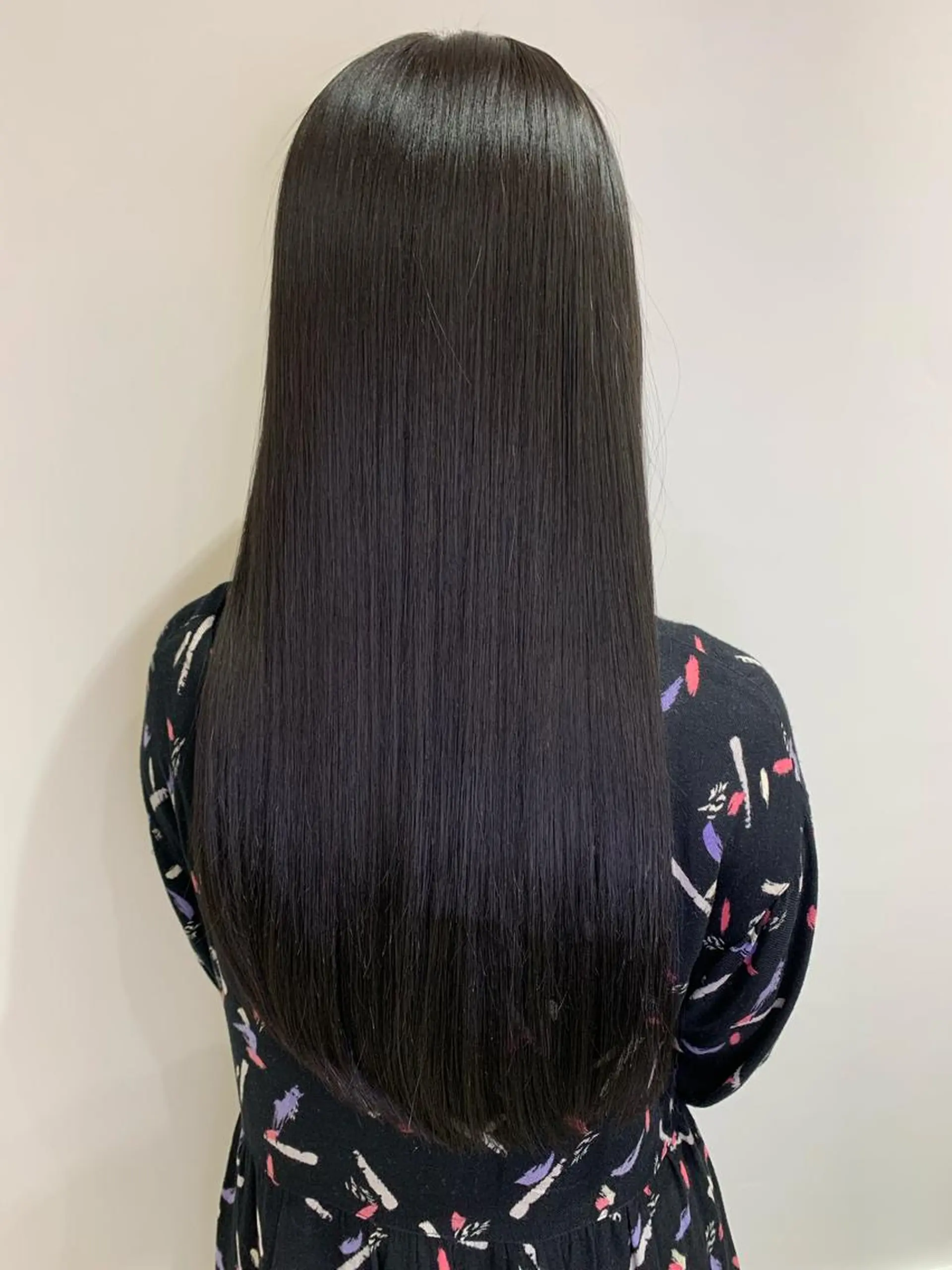 ロング カラー カット ヘアカラー トリートメント 近藤千翔🩵 髪質改善Periodのエステ・リラクイメージ