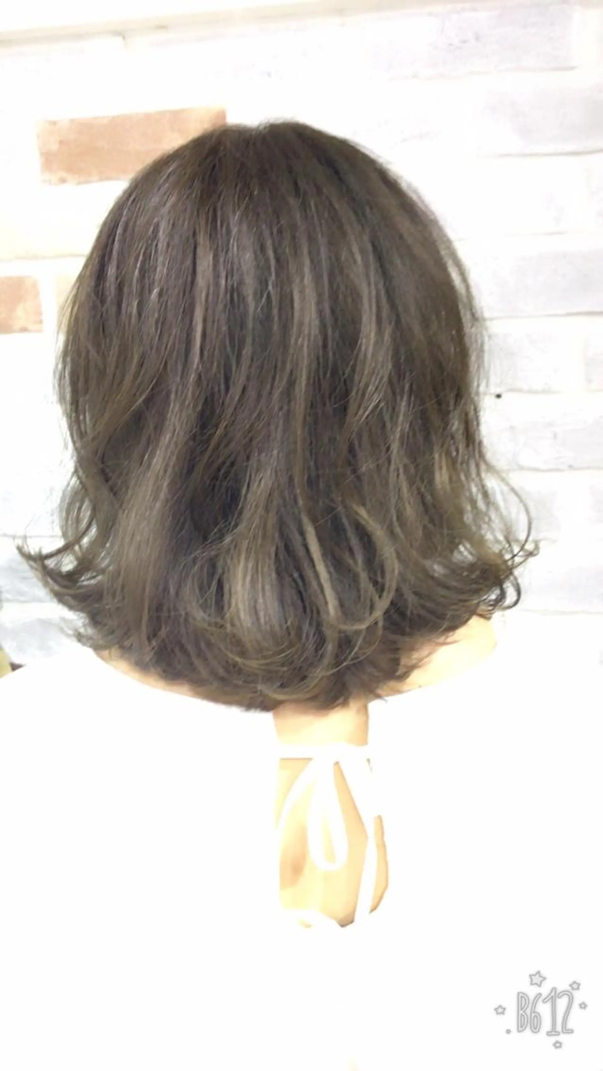 ミディアム カラー Tina所属・「Tina」一木 智之のヘアスタイル