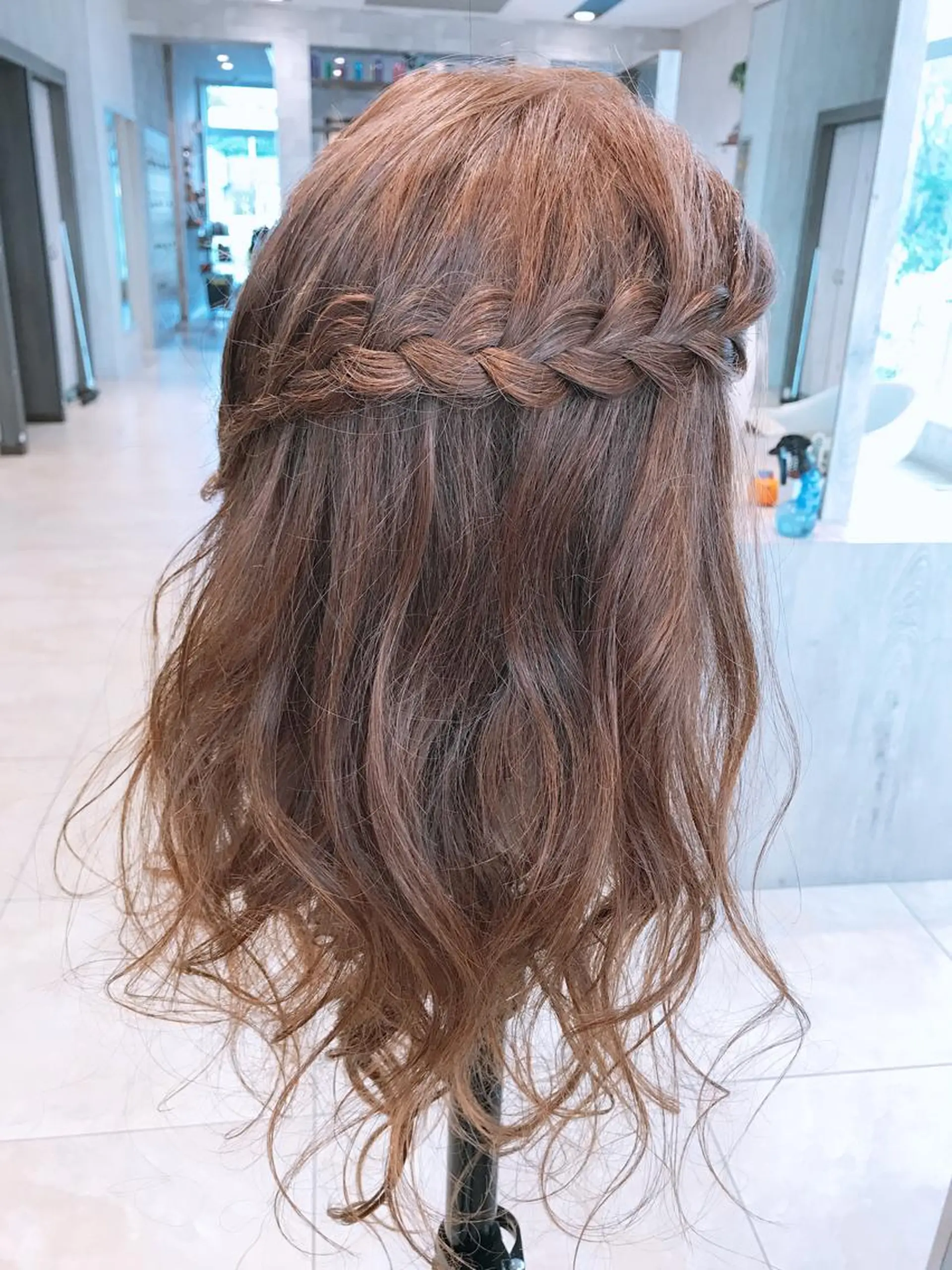 ロング カラー ヘアアレンジ 松本 菜那のヘアスタイル