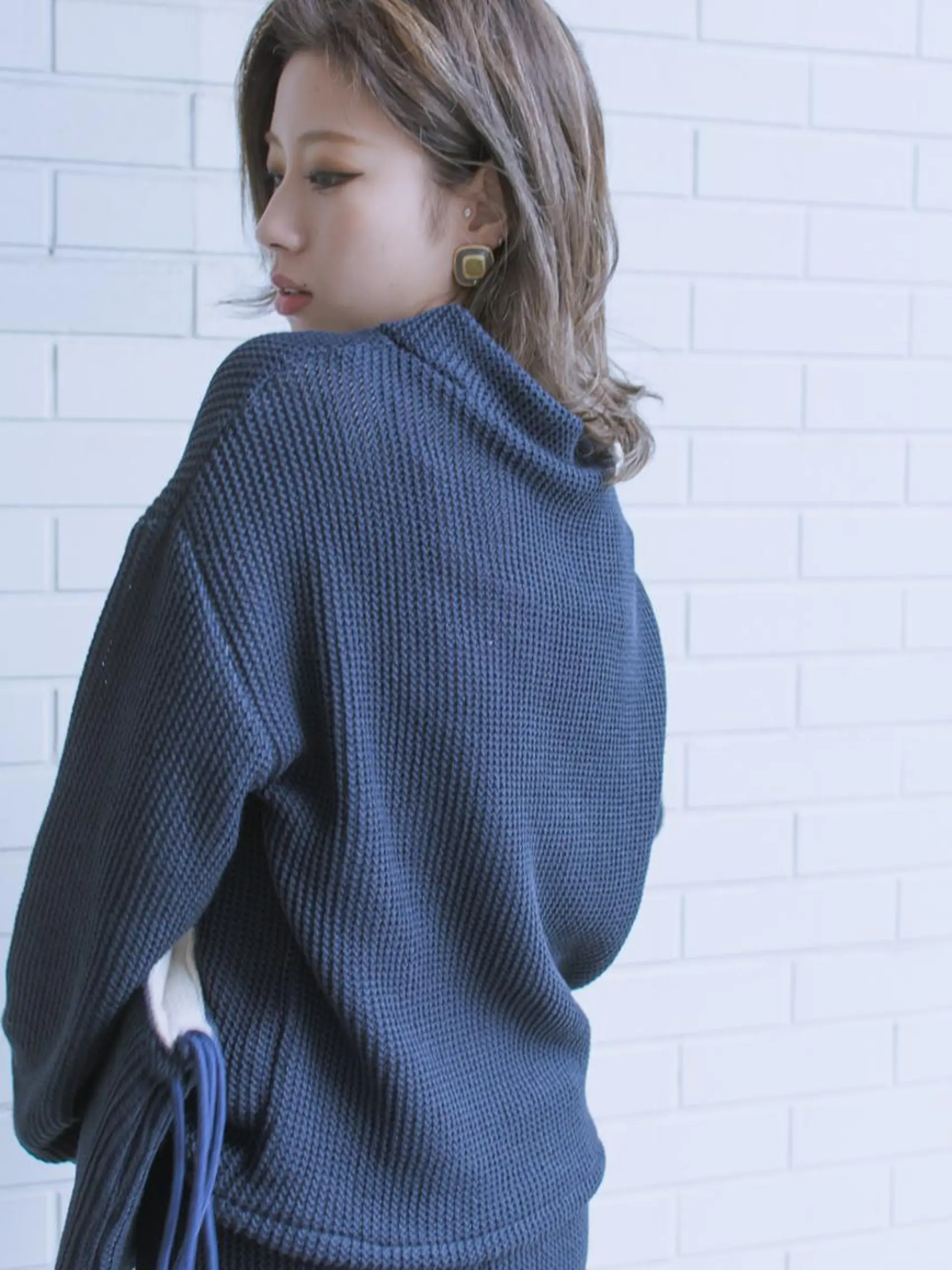 ミディアム カラー ショートボブ ベージュカラー ブルーカラー ブルージュ グレージュ 撮影モデル 斉藤 正敏のその他イメージ