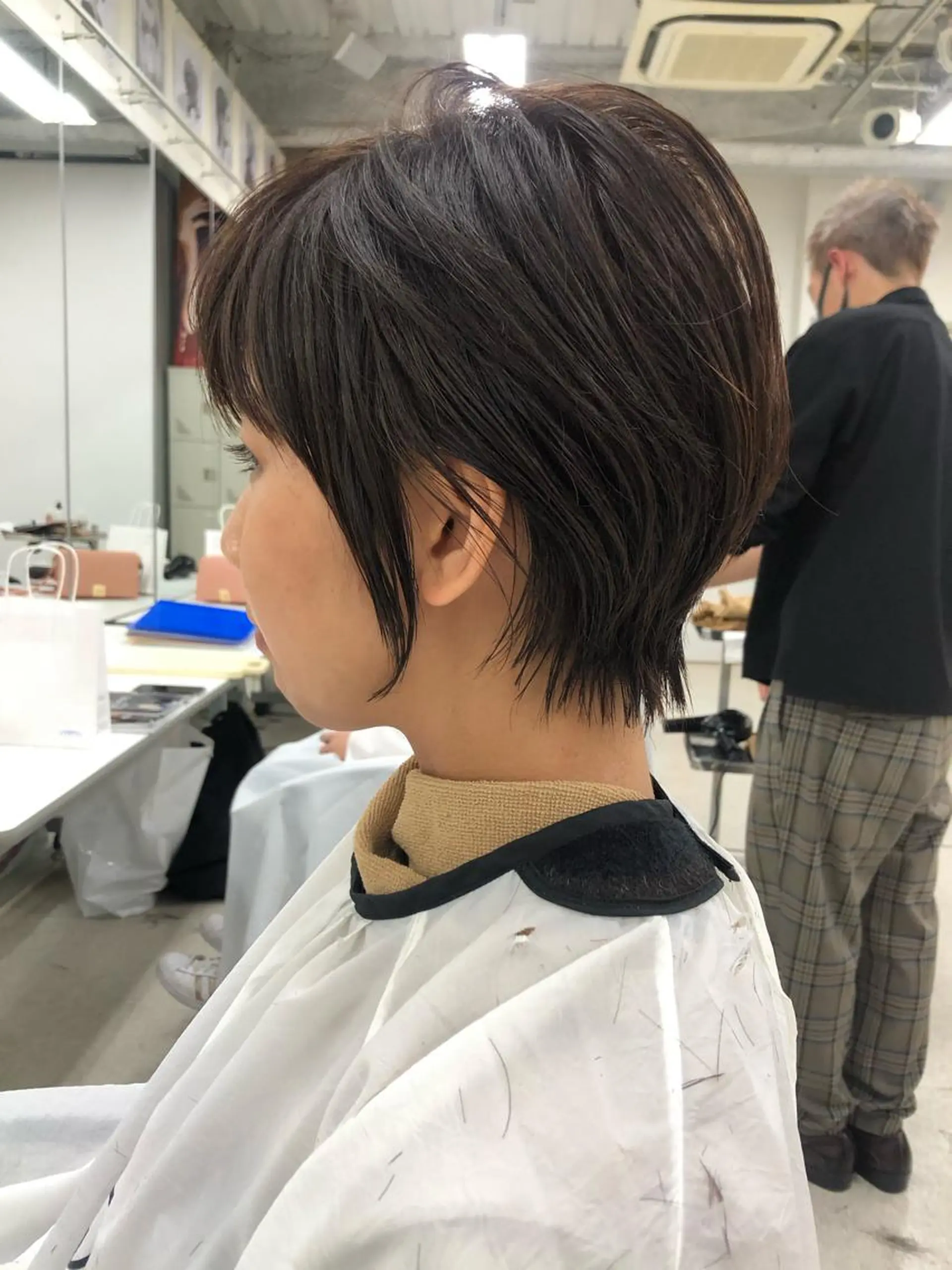 ショート 本多 美羽のヘアスタイル