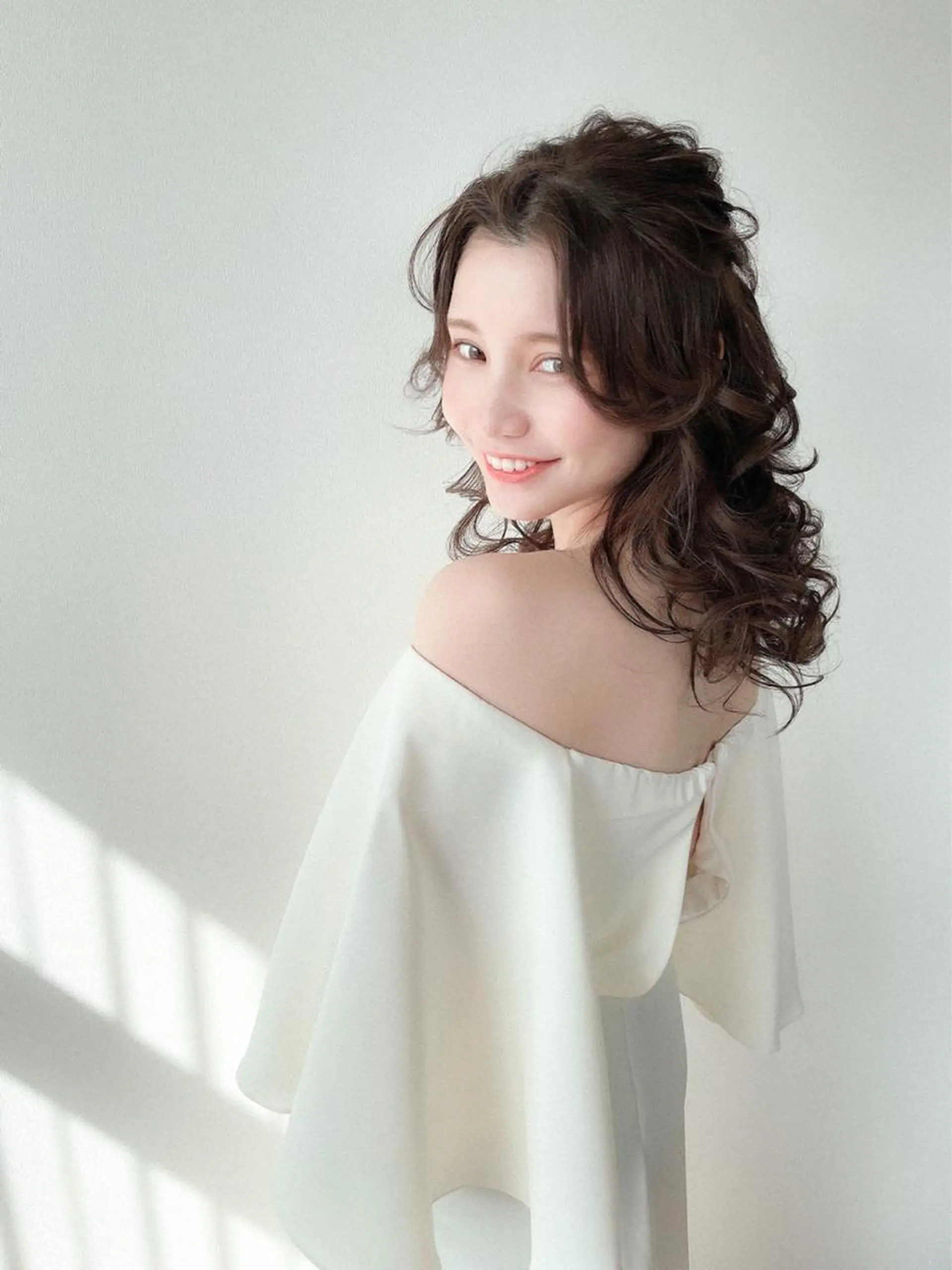 ロング カラー ヘアアレンジ autre所属・大久保 ひでなりのヘアスタイル