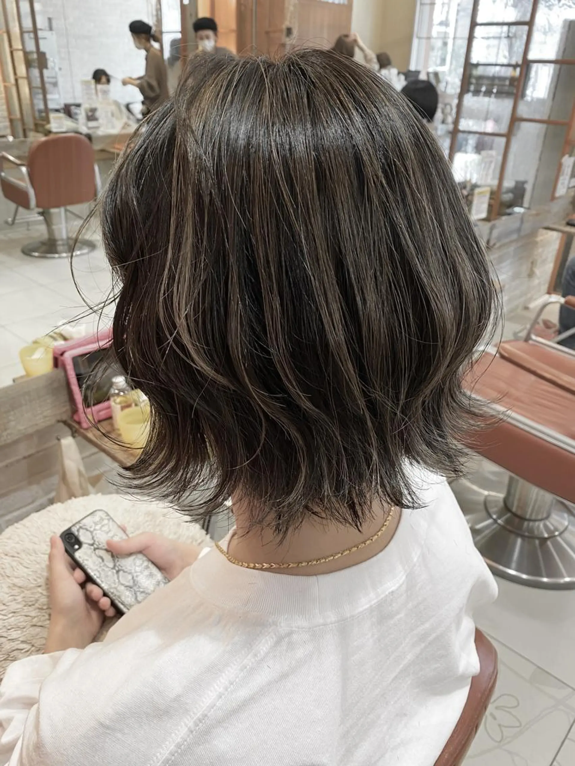 ミディアム カラー ヘアアレンジ ミディアムパーマ ブリーチ 透明感カラー ハイライトカラー ボブ 増子 幹樹のヘアスタイル