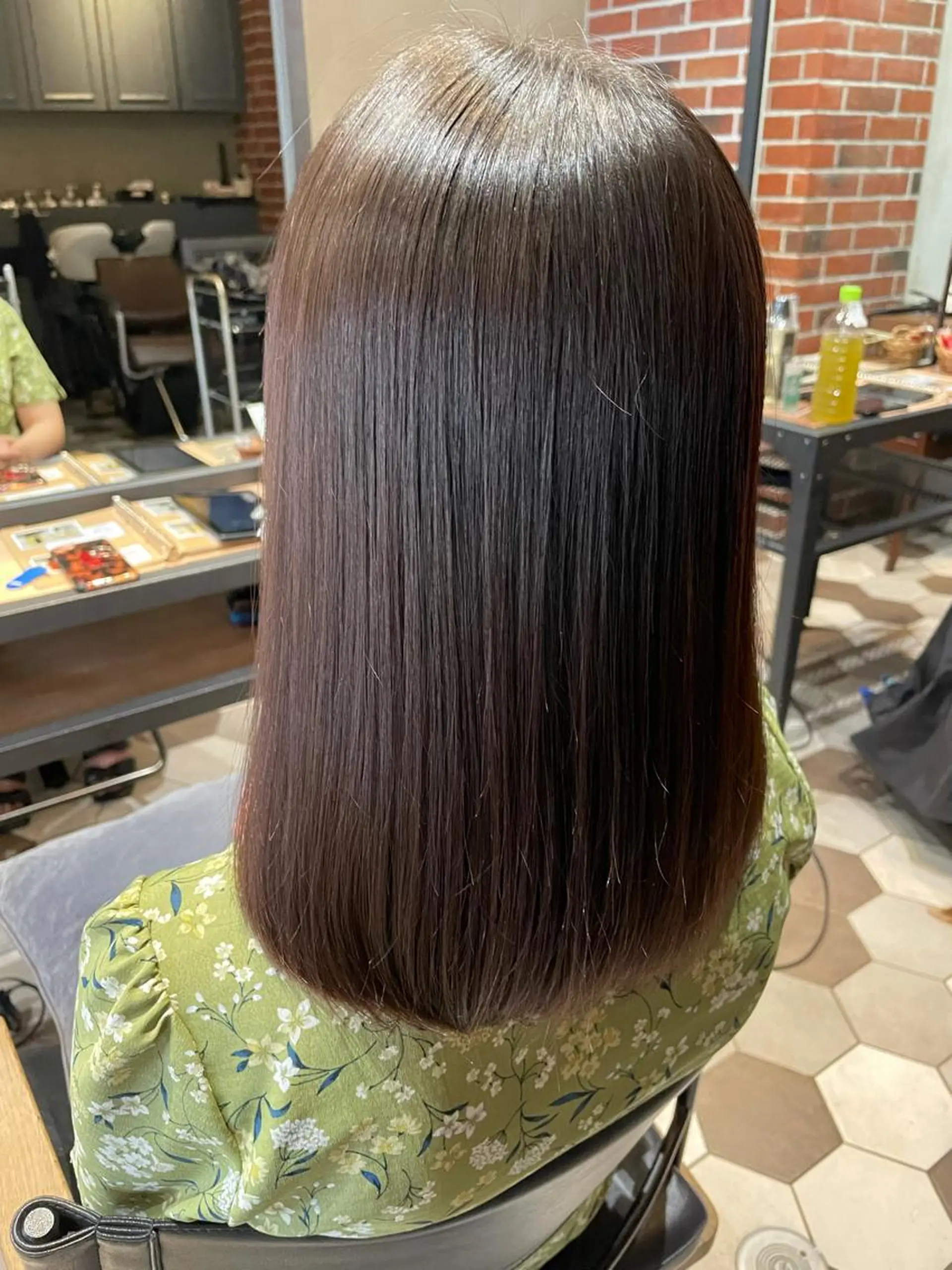 セミロング カラー 髪質改善 縮毛矯正 カット ヘアカラー 縮毛矯正 トリートメント 縞田 健一のヘアスタイル