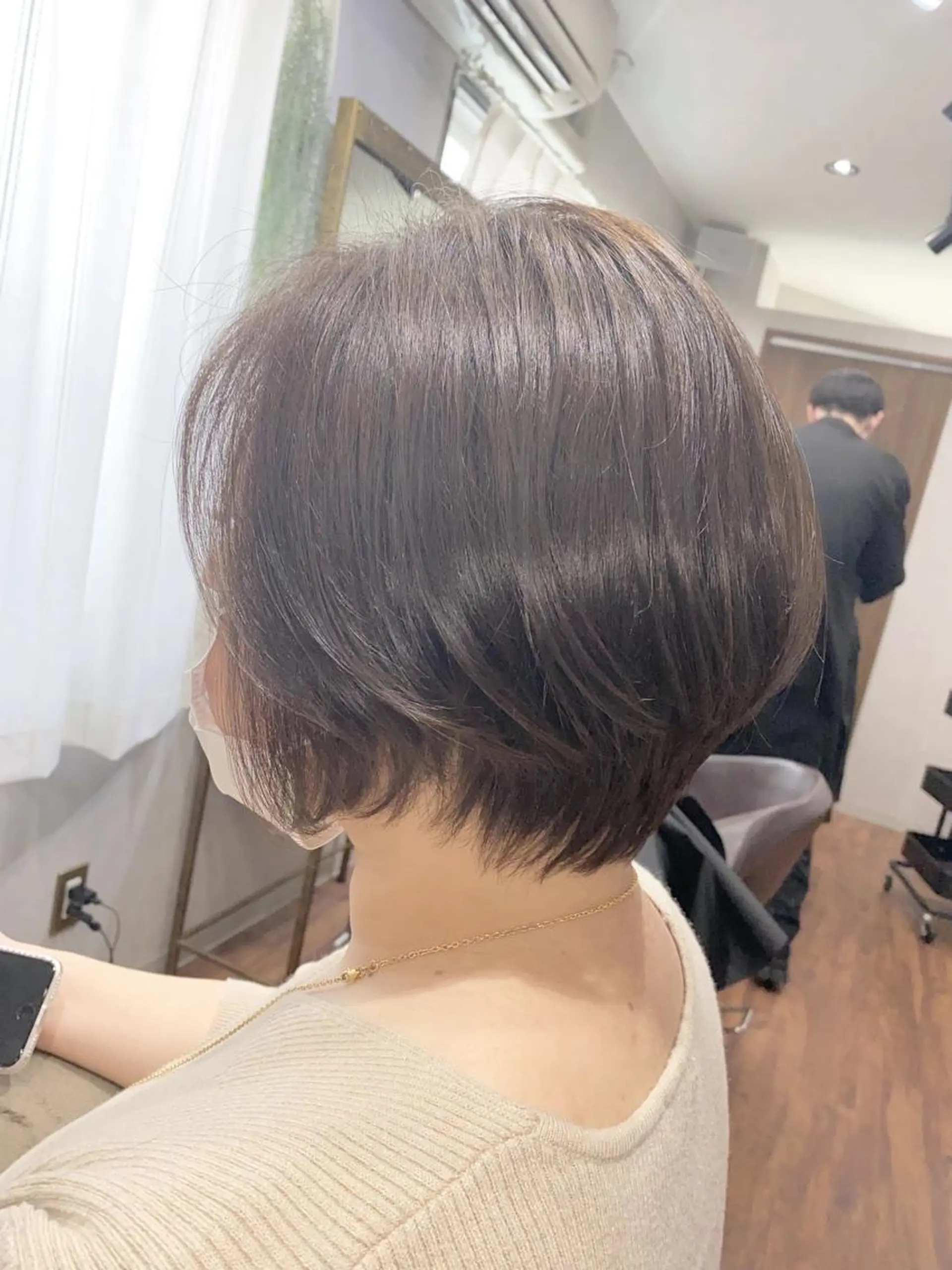 ミディアム カット ヘアカラー トリートメント _White所属・ＳＨＩ ＺＵのヘアスタイル