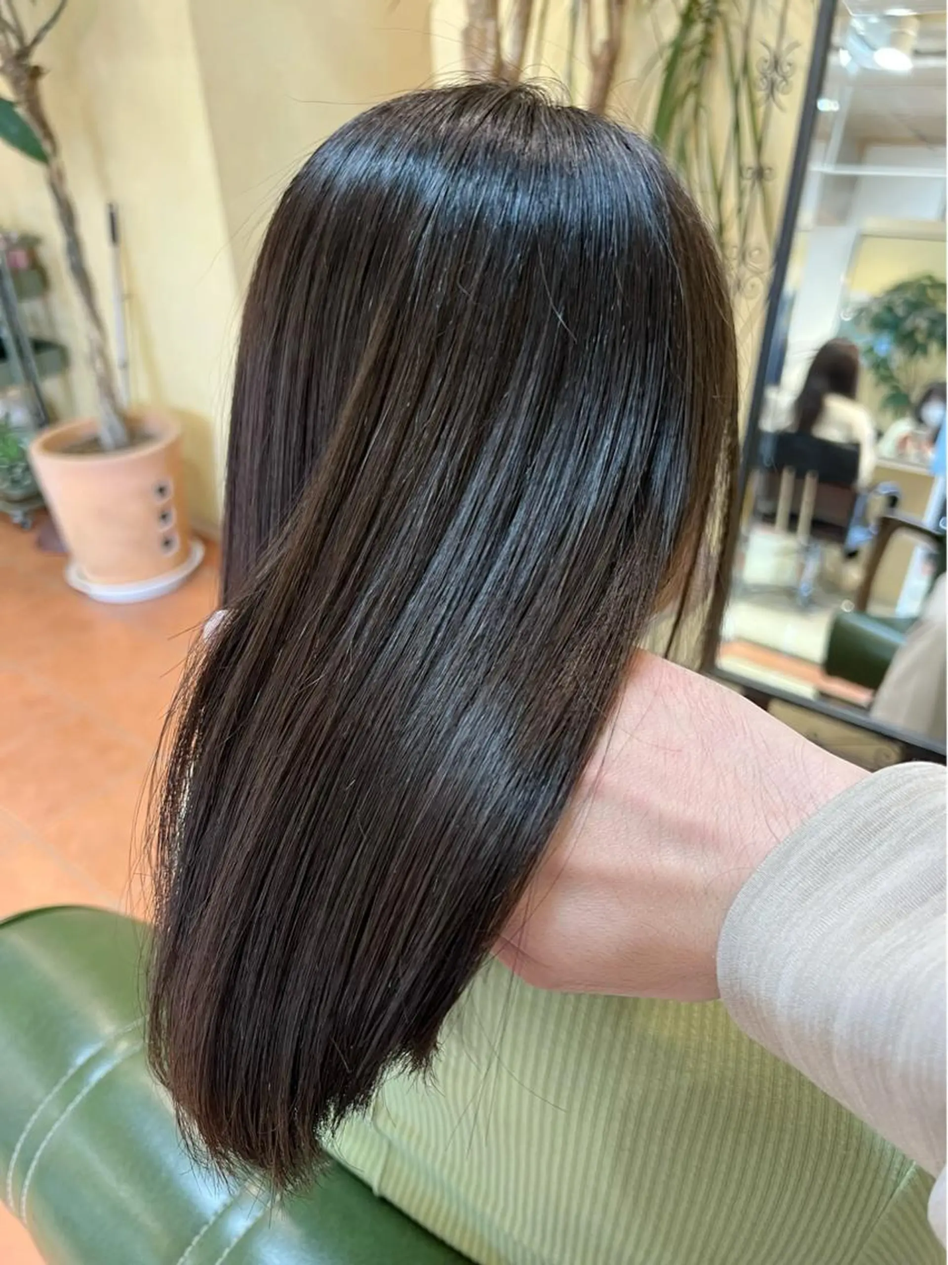 ミディアム カラー ヘアカラー トリートメント 石井 佑樹のヘアスタイル