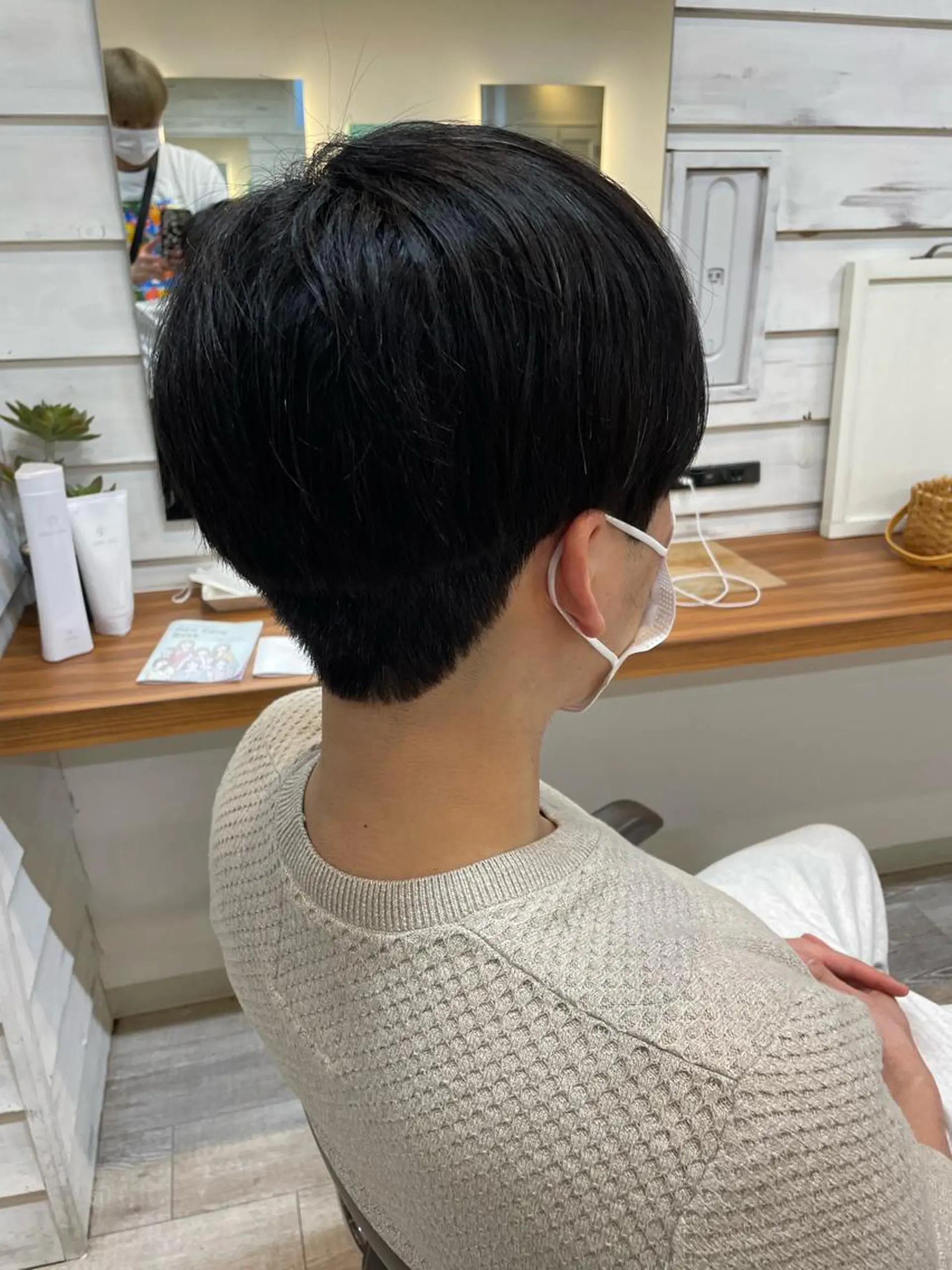 ショート パーマ 小林 崇雅　ダウンパーマのヘアスタイル