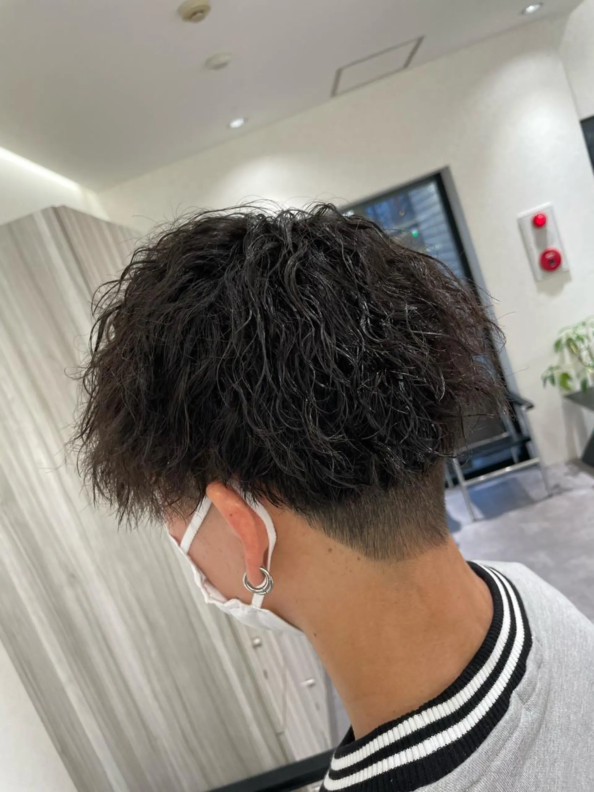 ショート パーマ メンズ メンズパーマ メンズツイストパーマ ツイストパーマ Reginavita栄所属・パーマ×メッシュ/ 本日空き○/岡本一真のヘアスタイル