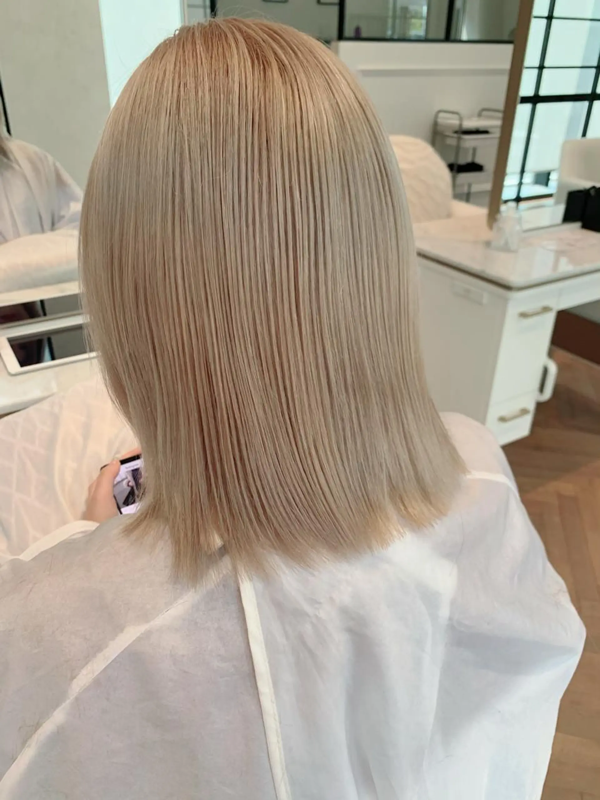 ミディアム カラー i.osaka所属・たつ/レイヤーカット 顔周り/髪質改善のヘアスタイル