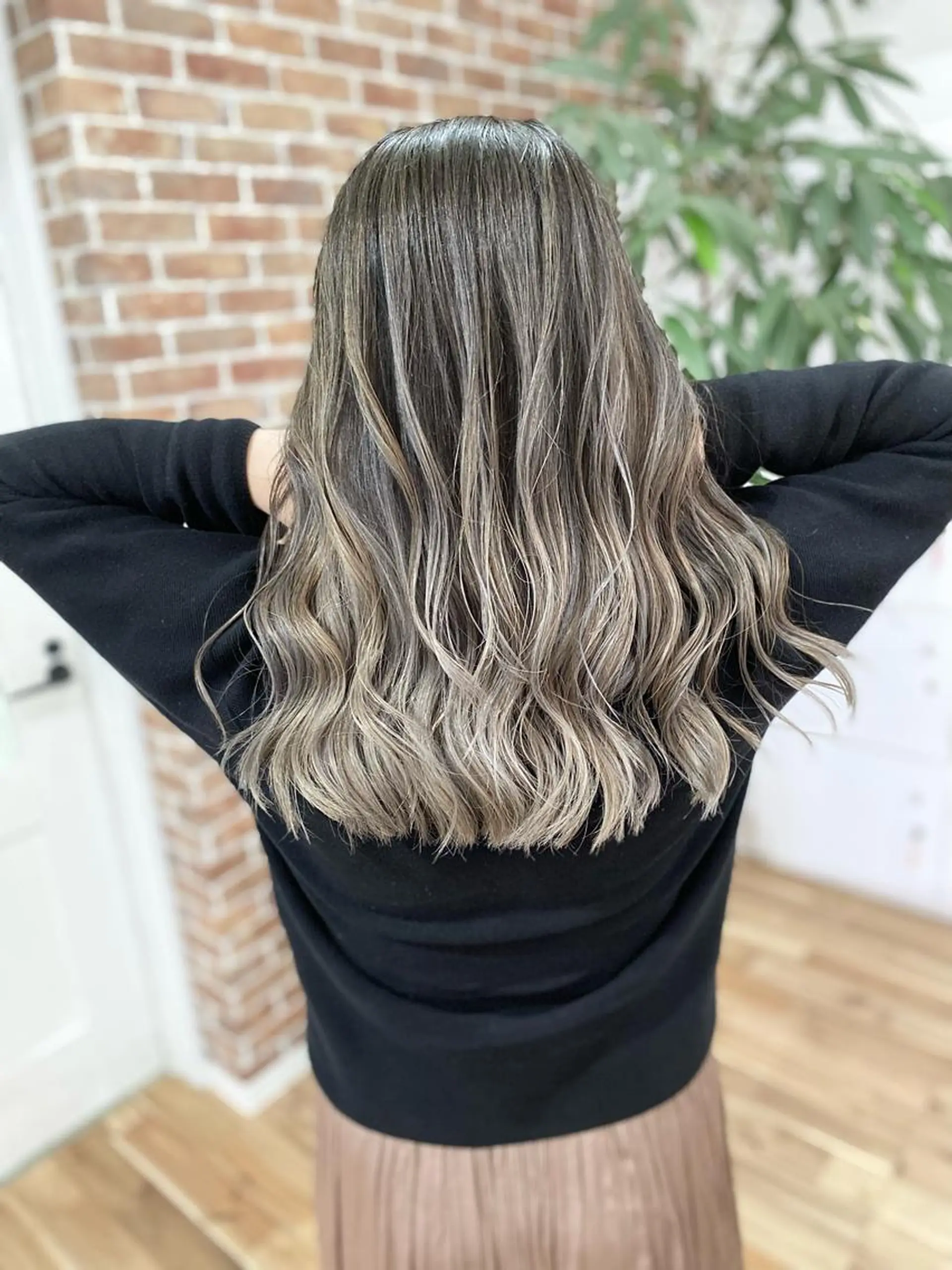 セミロング カラー ヘアアレンジ カット ヘアカラー トリートメント 久米 治仁のヘアスタイル