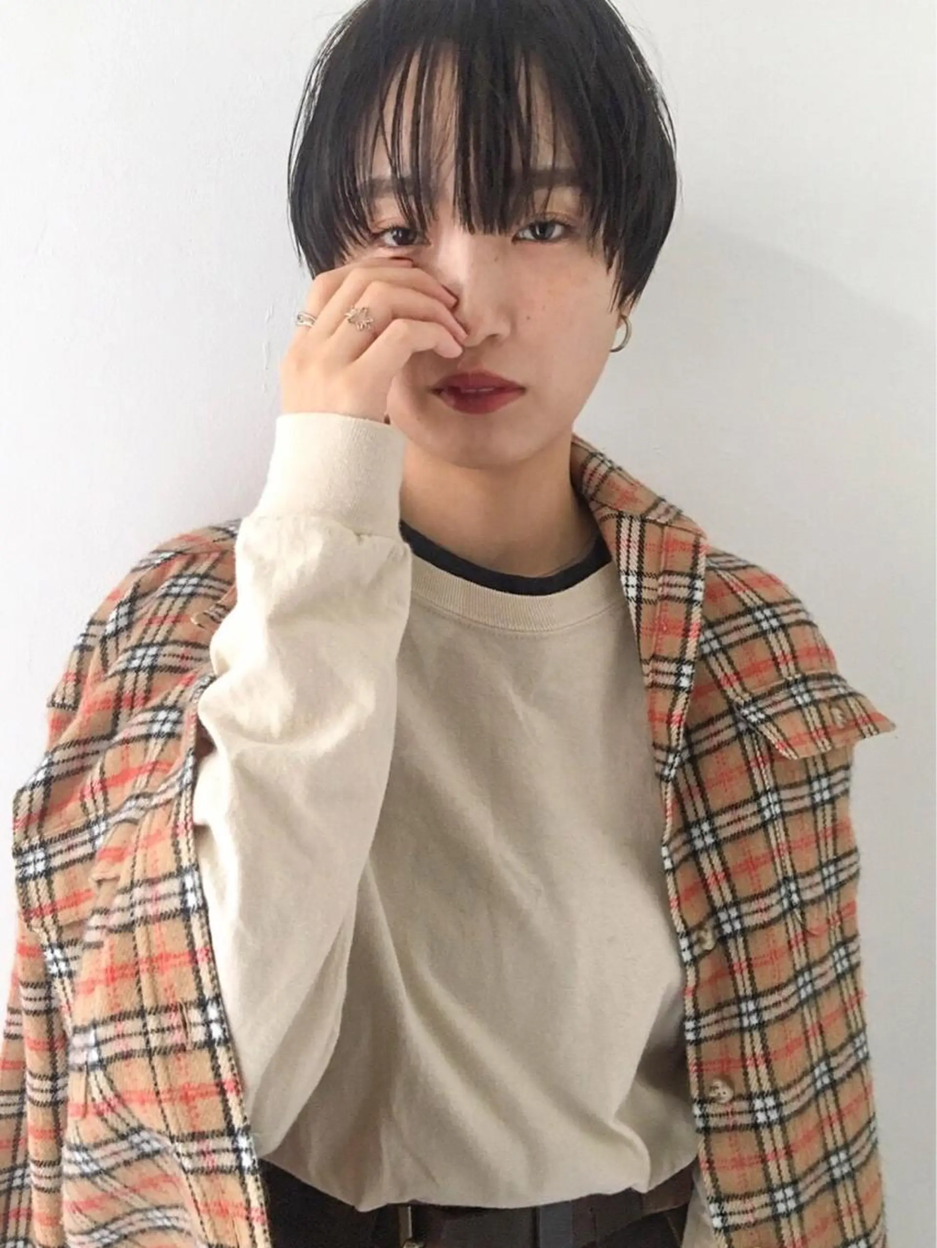 ショート ショートヘア nuu所属・💜ショート💜 ウルフ、ボブ二色亜美のヘアスタイル