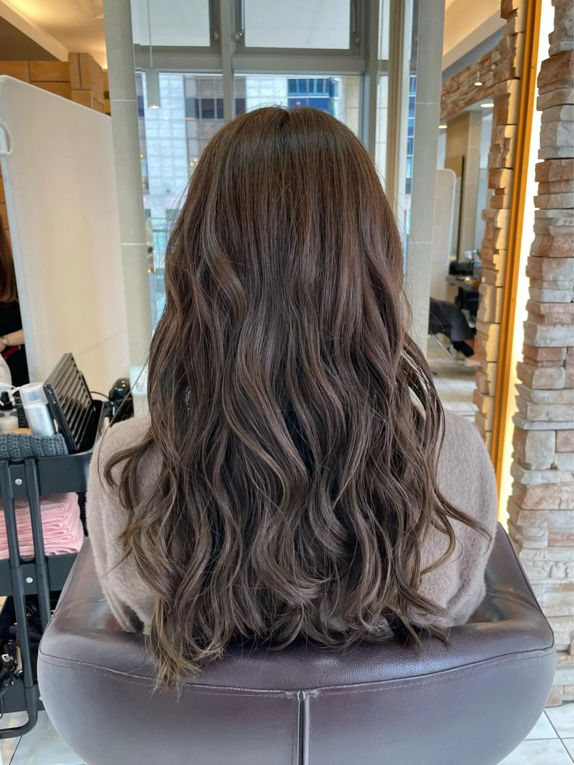 ロング ヘアカラー 新籾 尚哉のヘアスタイル