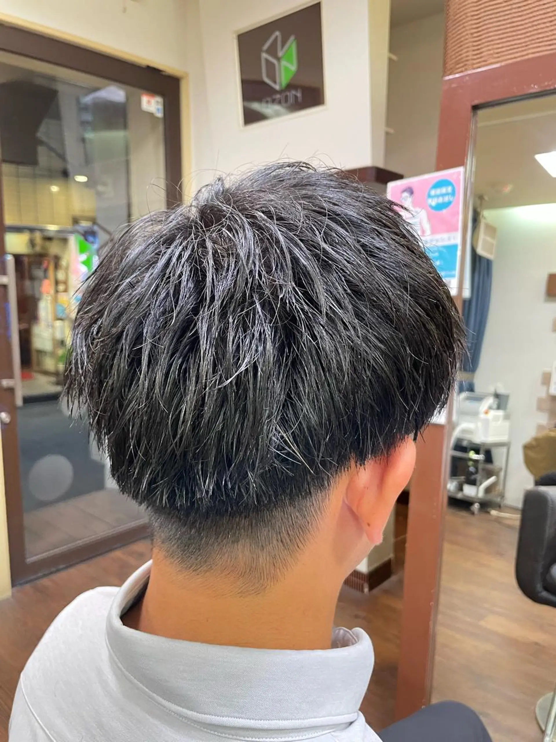 ショート OZON所属・⚡️メンズヘア専門 一瀬の眉毛・アイブロウイメージ