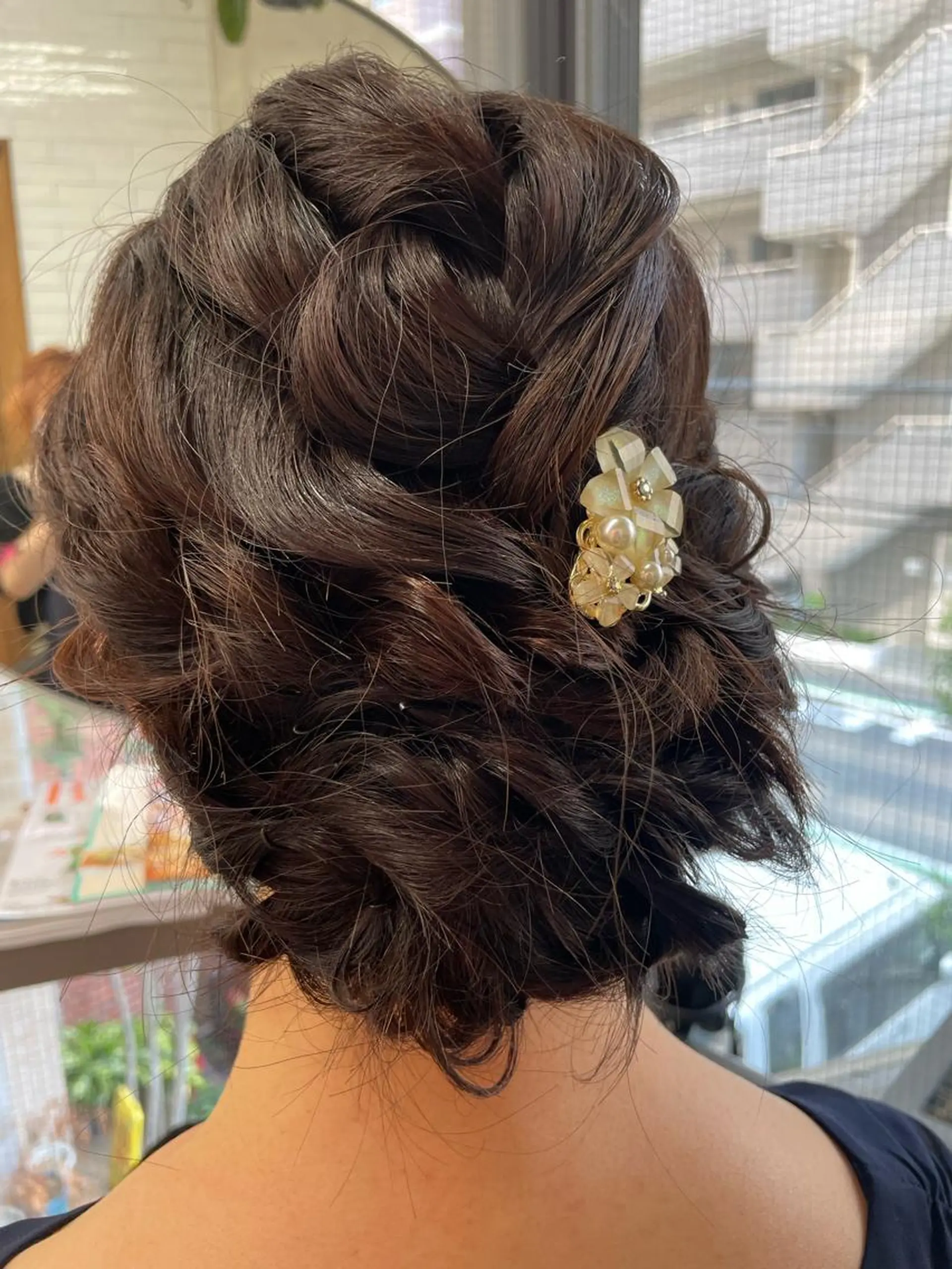 ミディアム やすだ しおりのヘアスタイル