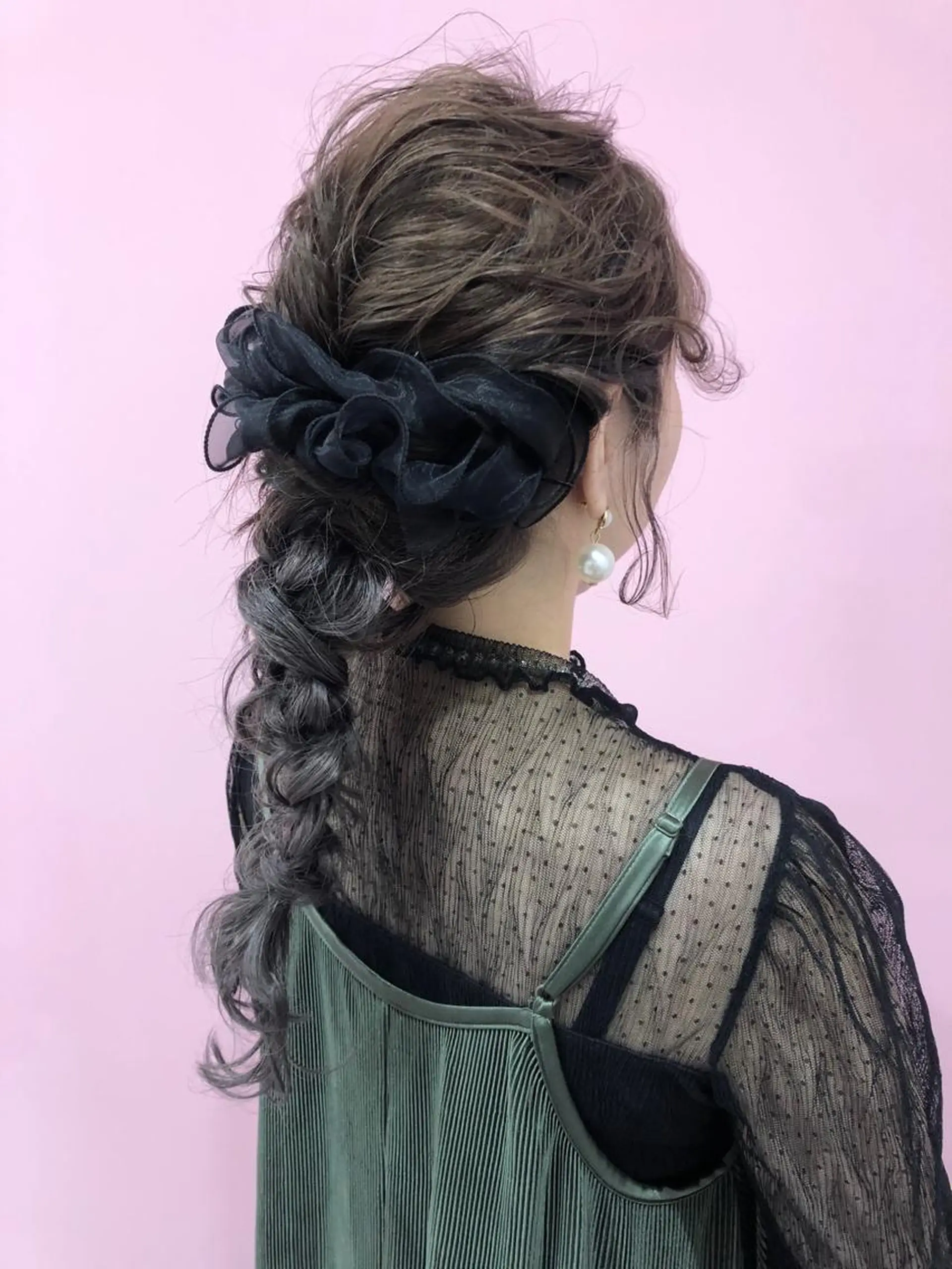 セミロング ヘアアレンジ ヘアセット 岩田 萌那のヘアスタイル