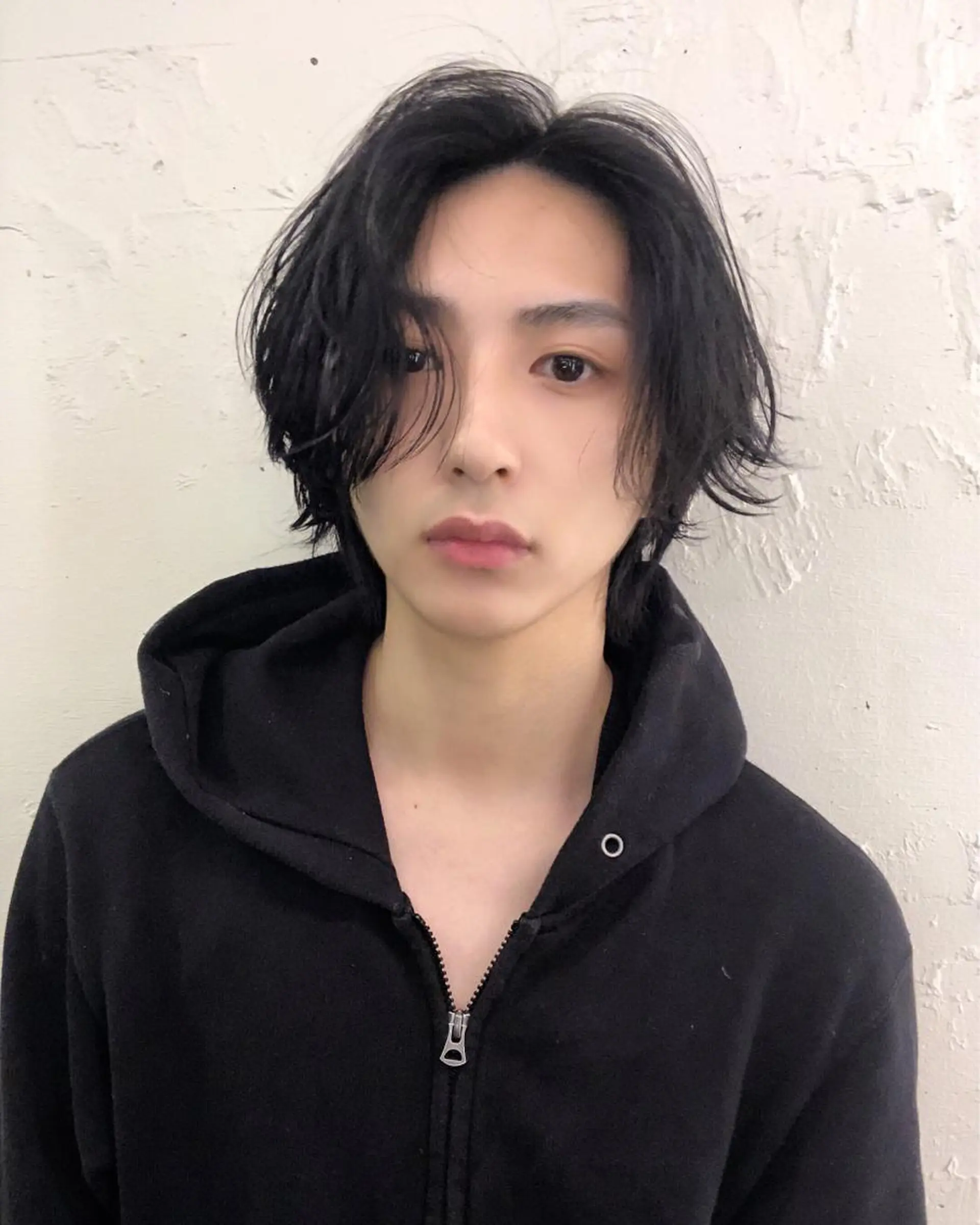 メンズ センターパート カット 黒染め落とし メンズミディアムのヘアスタイル