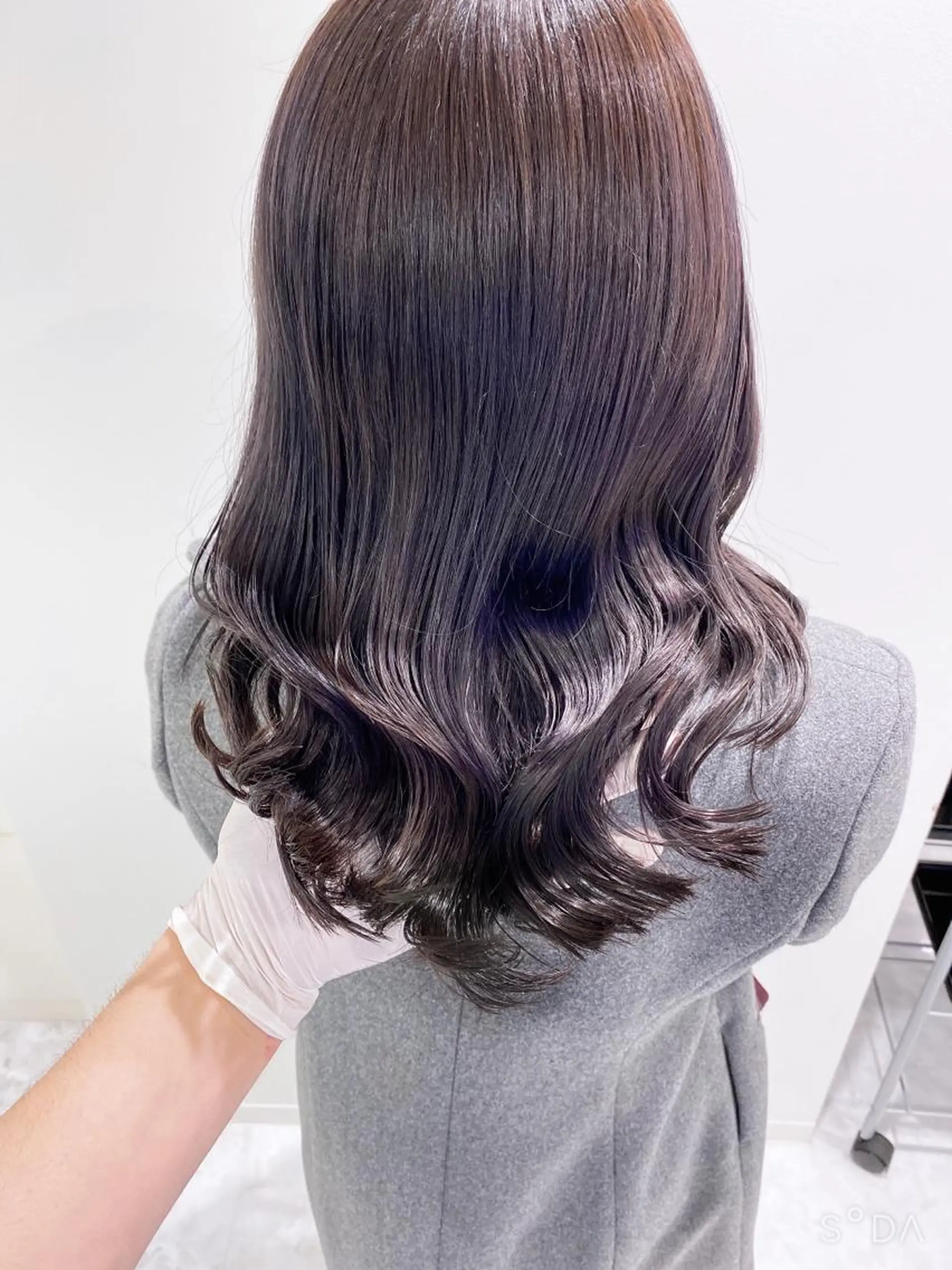 ロング カラー グレージュ ラベンダーカラー ラベンダーグレージュ ラベンダーグレー カット ヘアカラー トリートメント ヘアセット 透明感カラー🤍 Kaitoのヘアスタイル