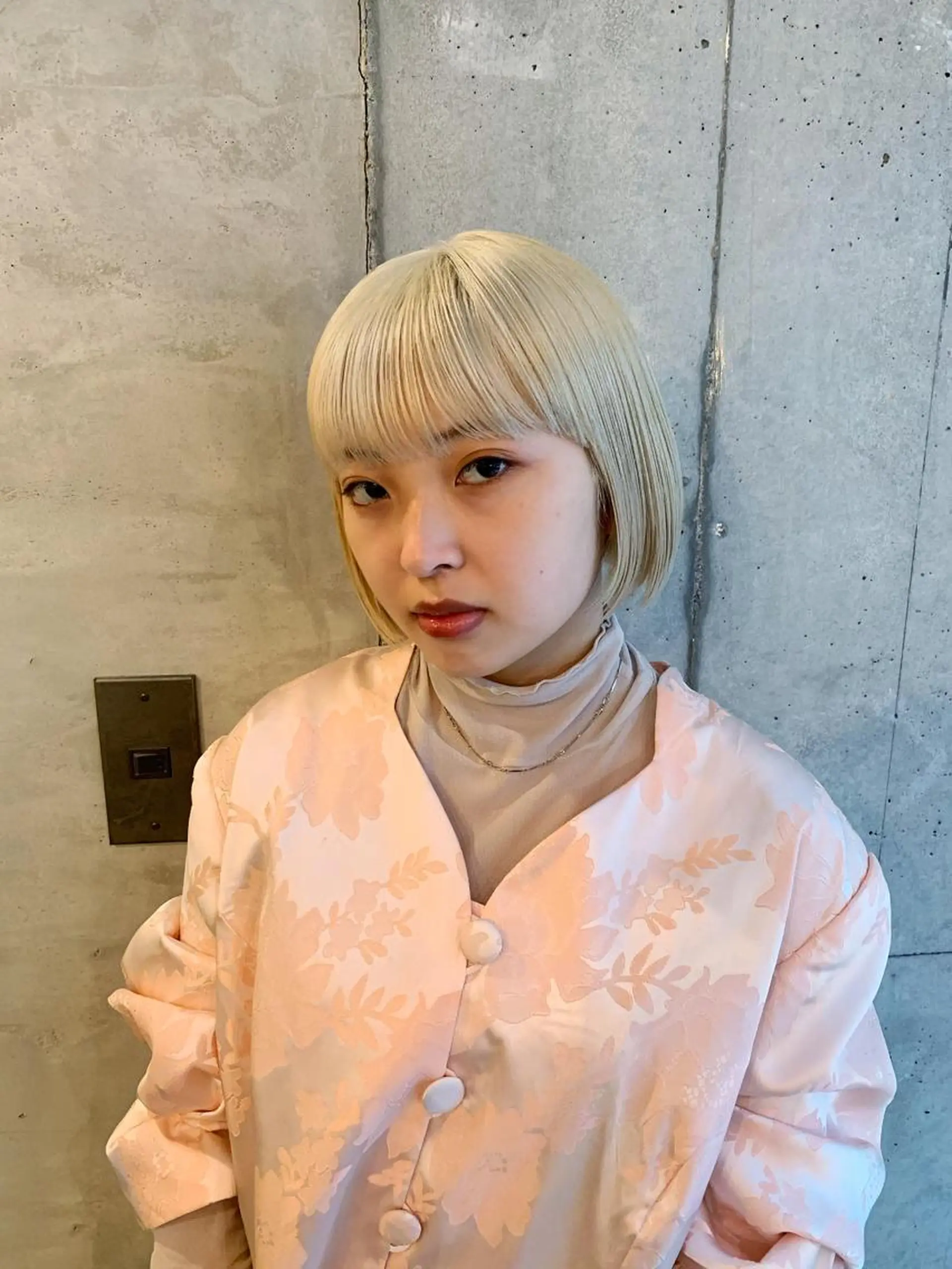 ショート ハイトーンNo.1✨ パーマ✨イマイタツヤのヘアスタイル