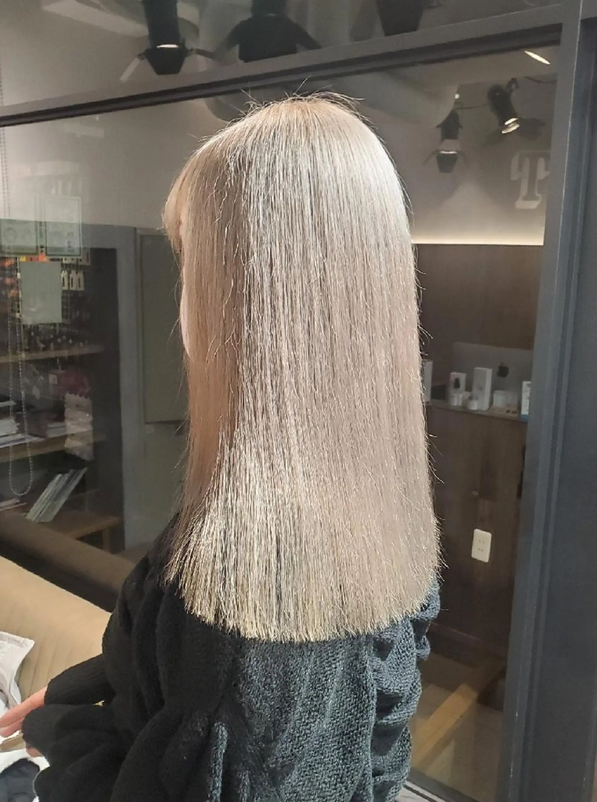 セミロング カット ヘアカラー トリートメント ✨本日空きあります✨ 遠田コウヘイ🌟のヘアスタイル