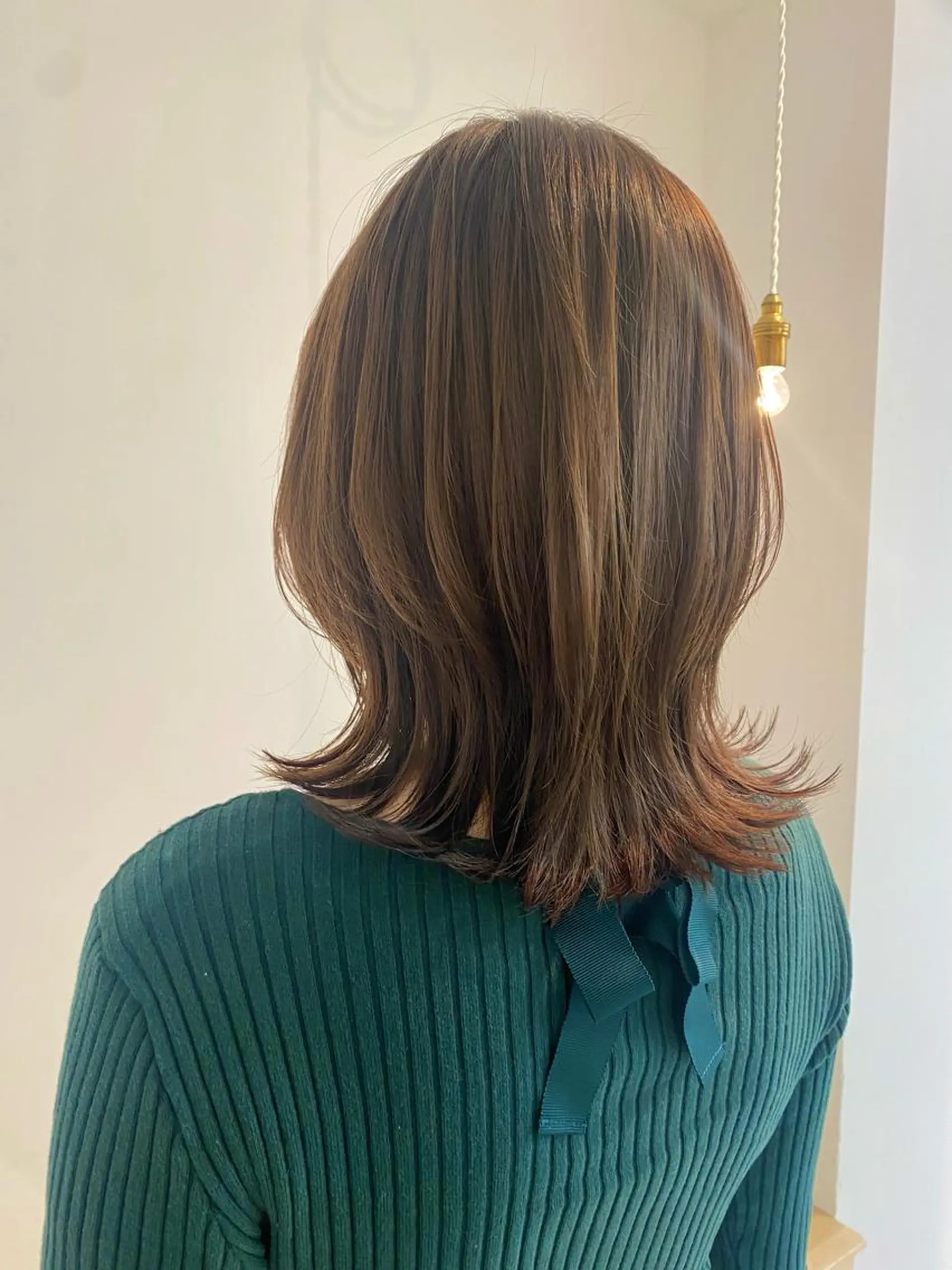 ミディアム カラー カット ヘアカラー トリートメント 安永 涼のヘアスタイル