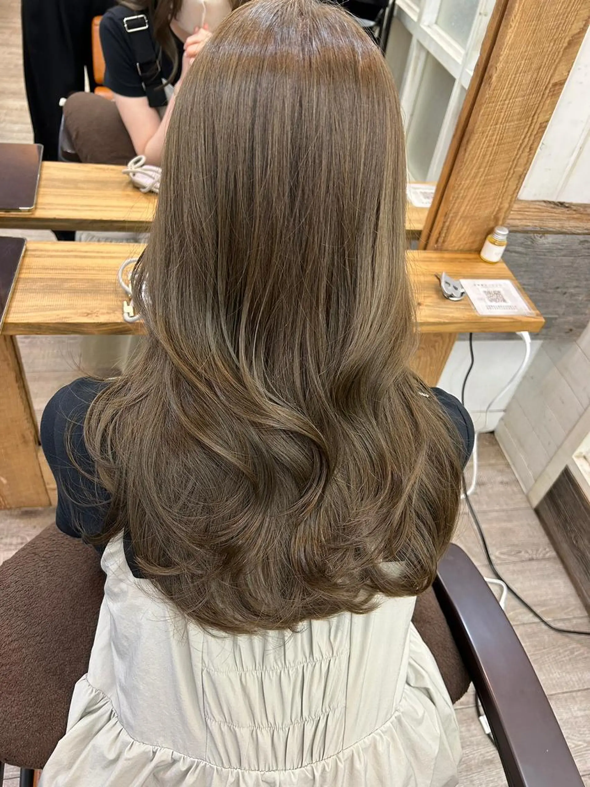 ロング カラー ブリーチ ケアブリーチ 透明感カラー ダブルカラー イヤリングカラー N°sopo 札幌大通のヘアスタイル