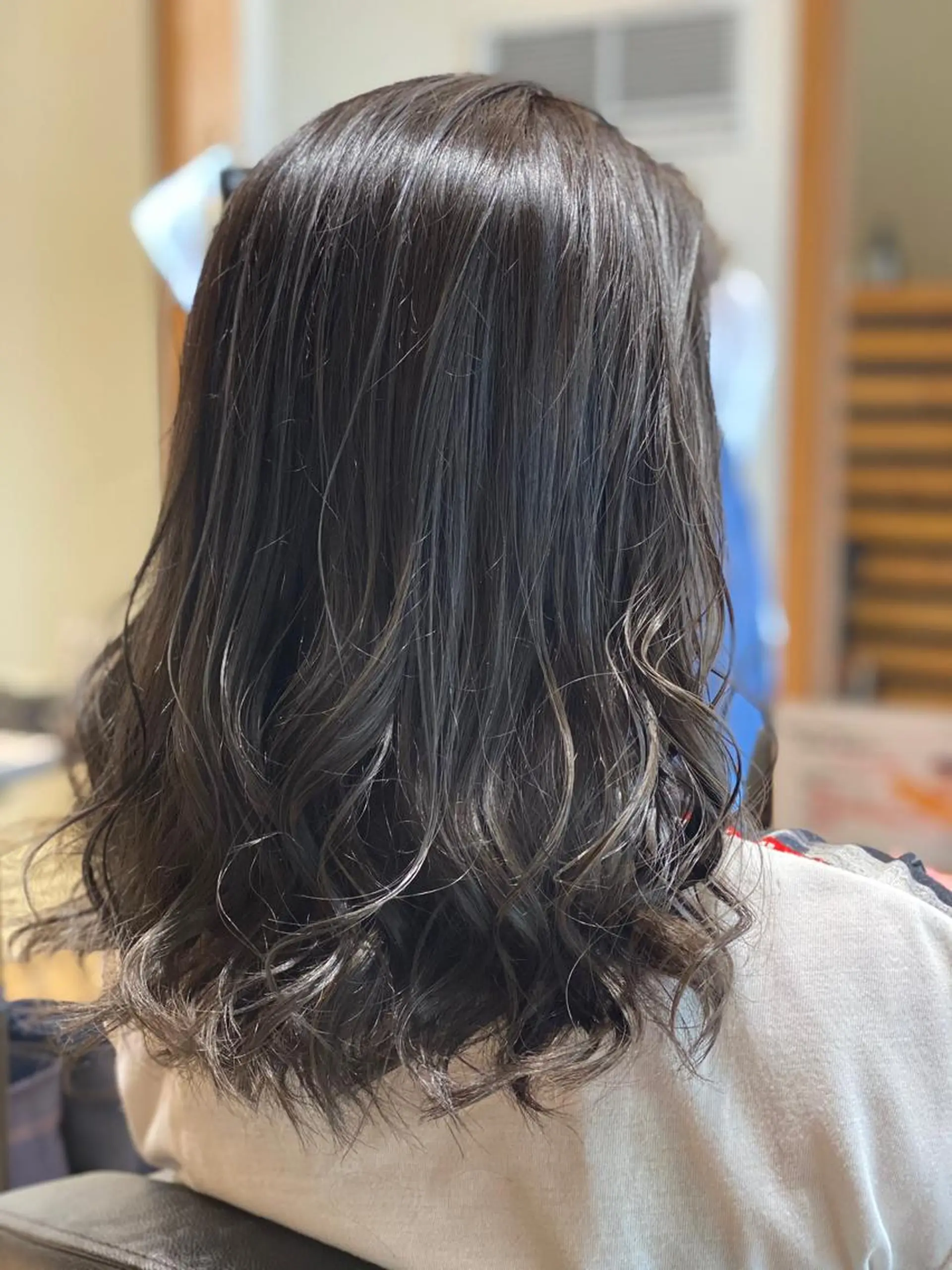 ロング カラー 関口 友行のヘアスタイル