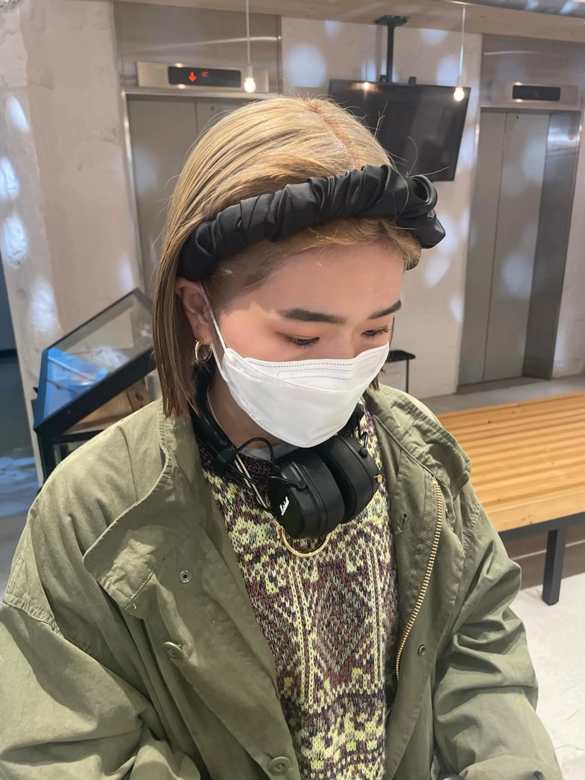 ショート カラー 艶ハイトーン👑♡ NATSUKIのヘアスタイル