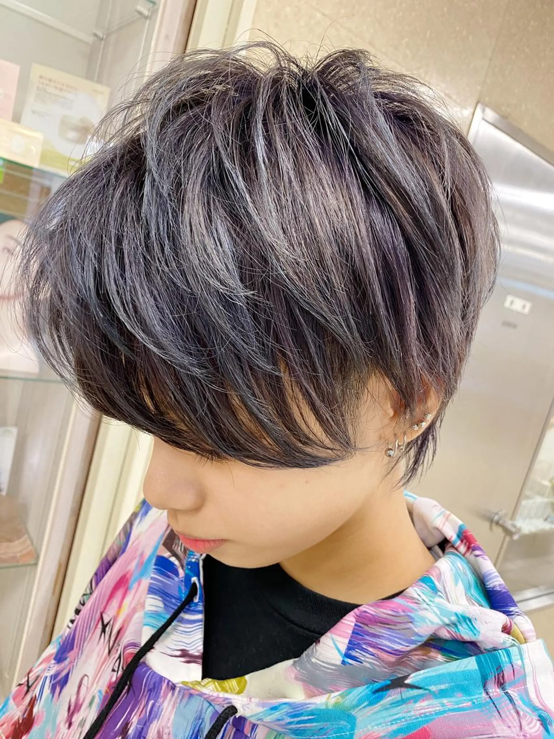ショート カラー カット ヘアカラー トリートメント 菅村 勇亮のヘアスタイル
