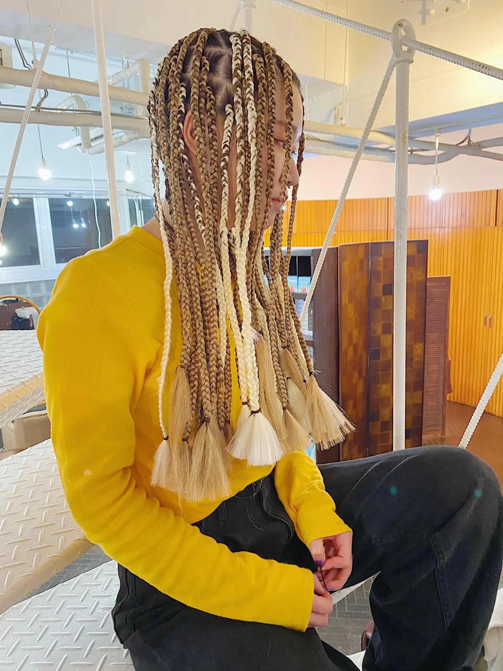 ロング ヘアアレンジ エクステ 外国人風カラー ハイライト 髪質改善 韓国風ヘア モモカ/ハイトーン /バレイヤージュのヘアスタイル