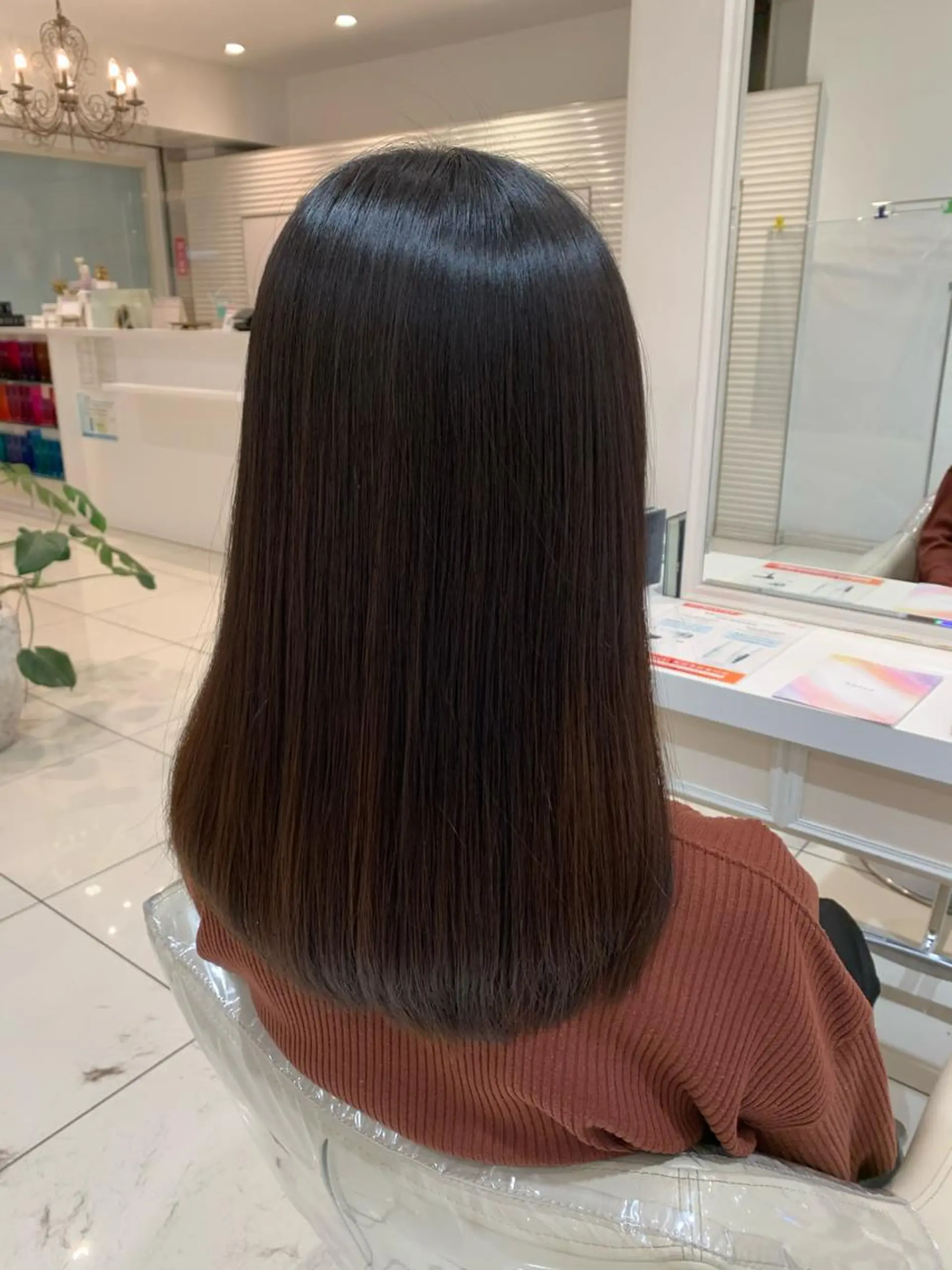 ロング パーマ 金澤 夏海のヘアスタイル